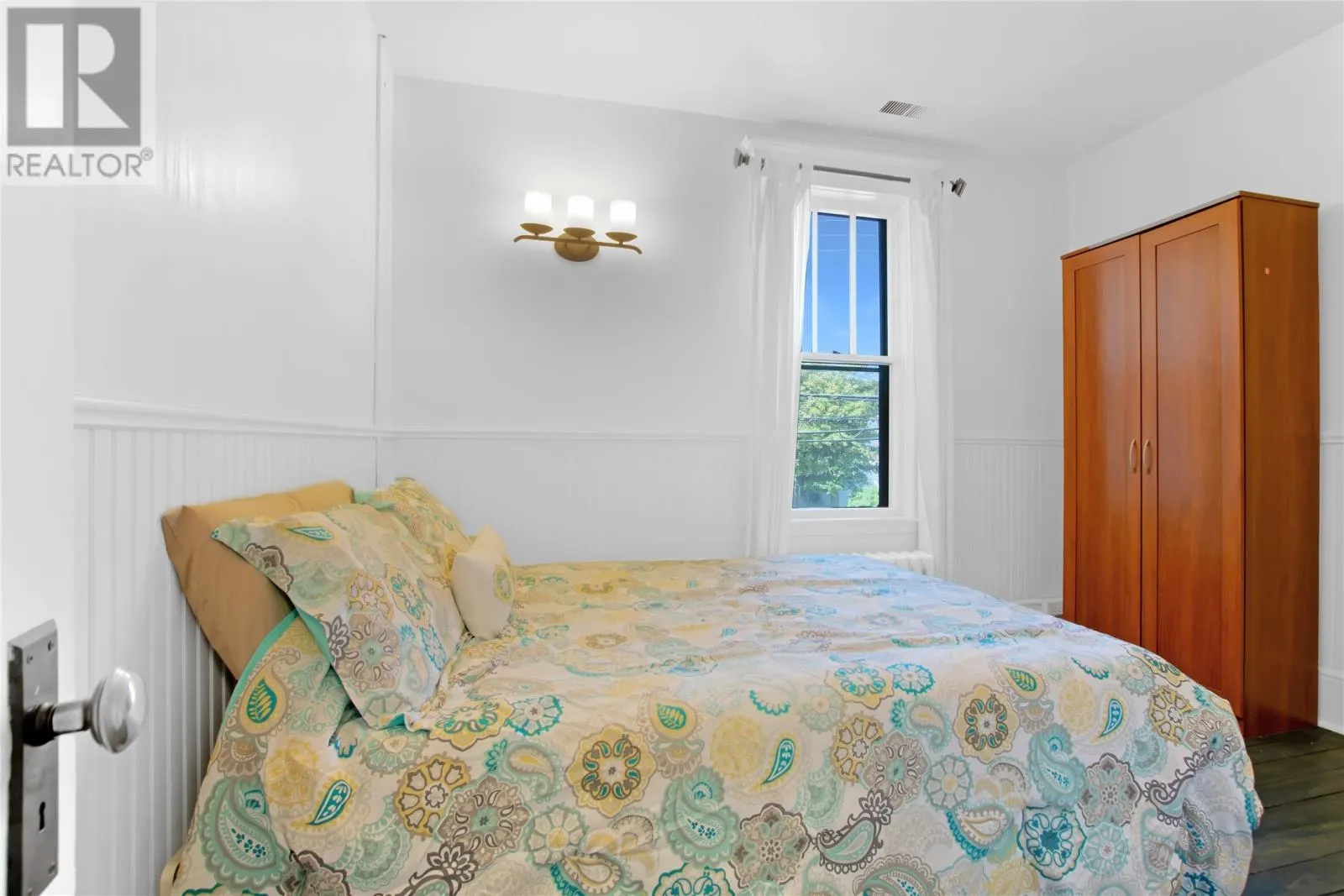67 Freshwater Road