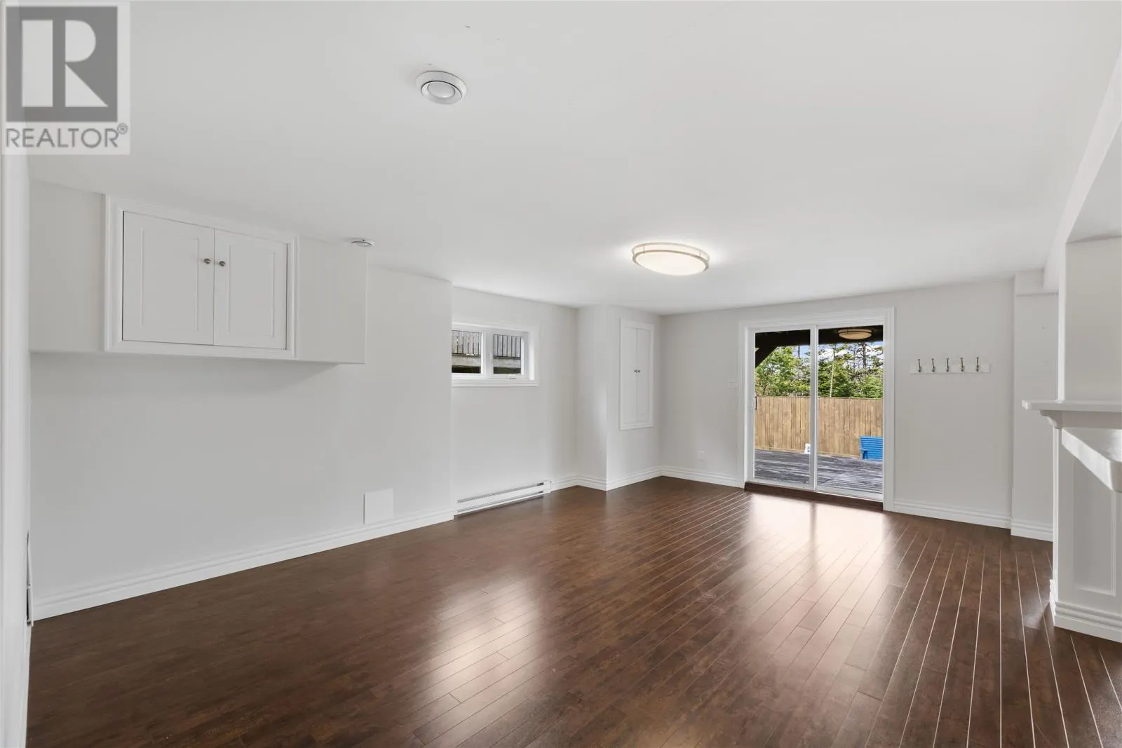320 Lanark Drive