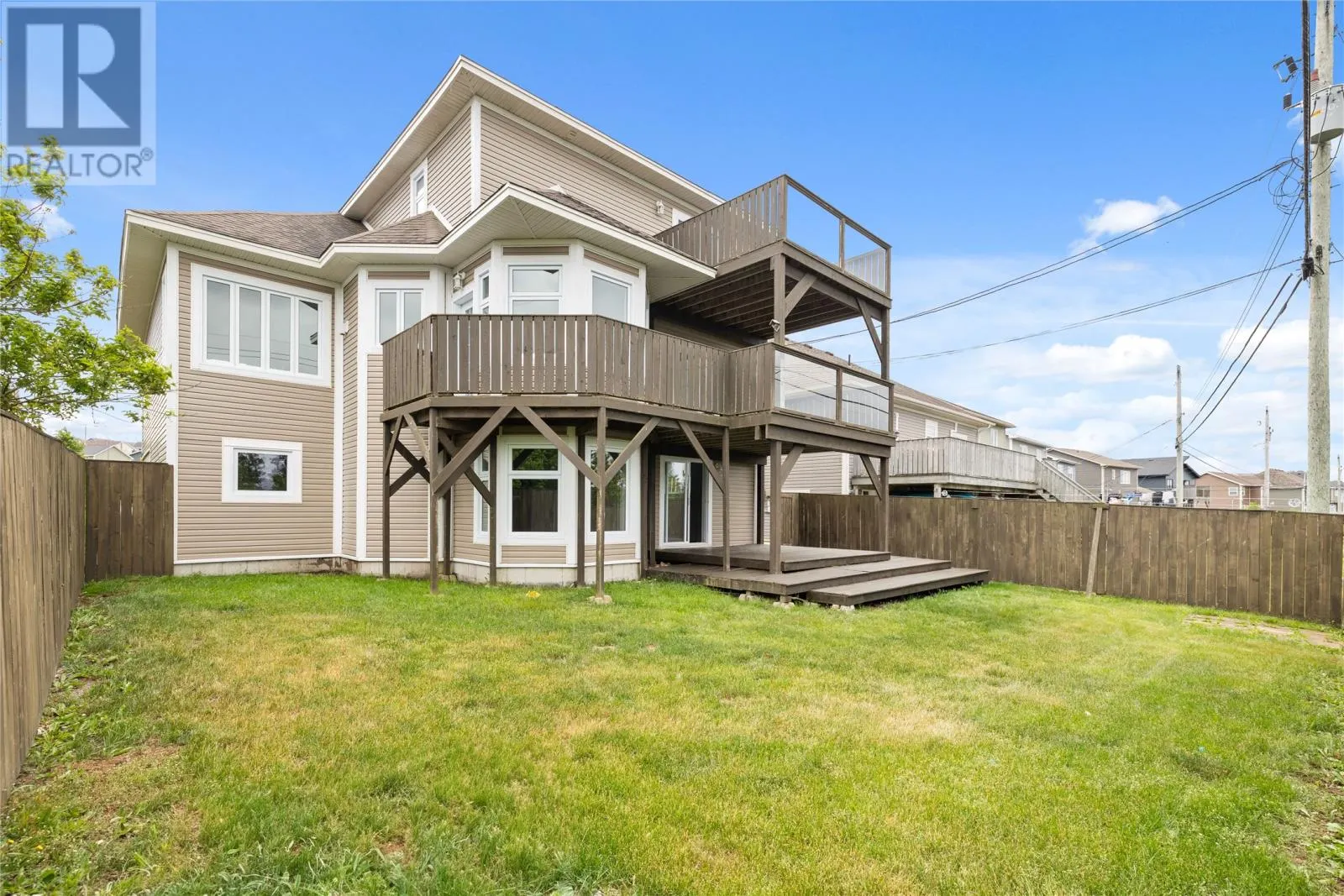 320 Lanark Drive