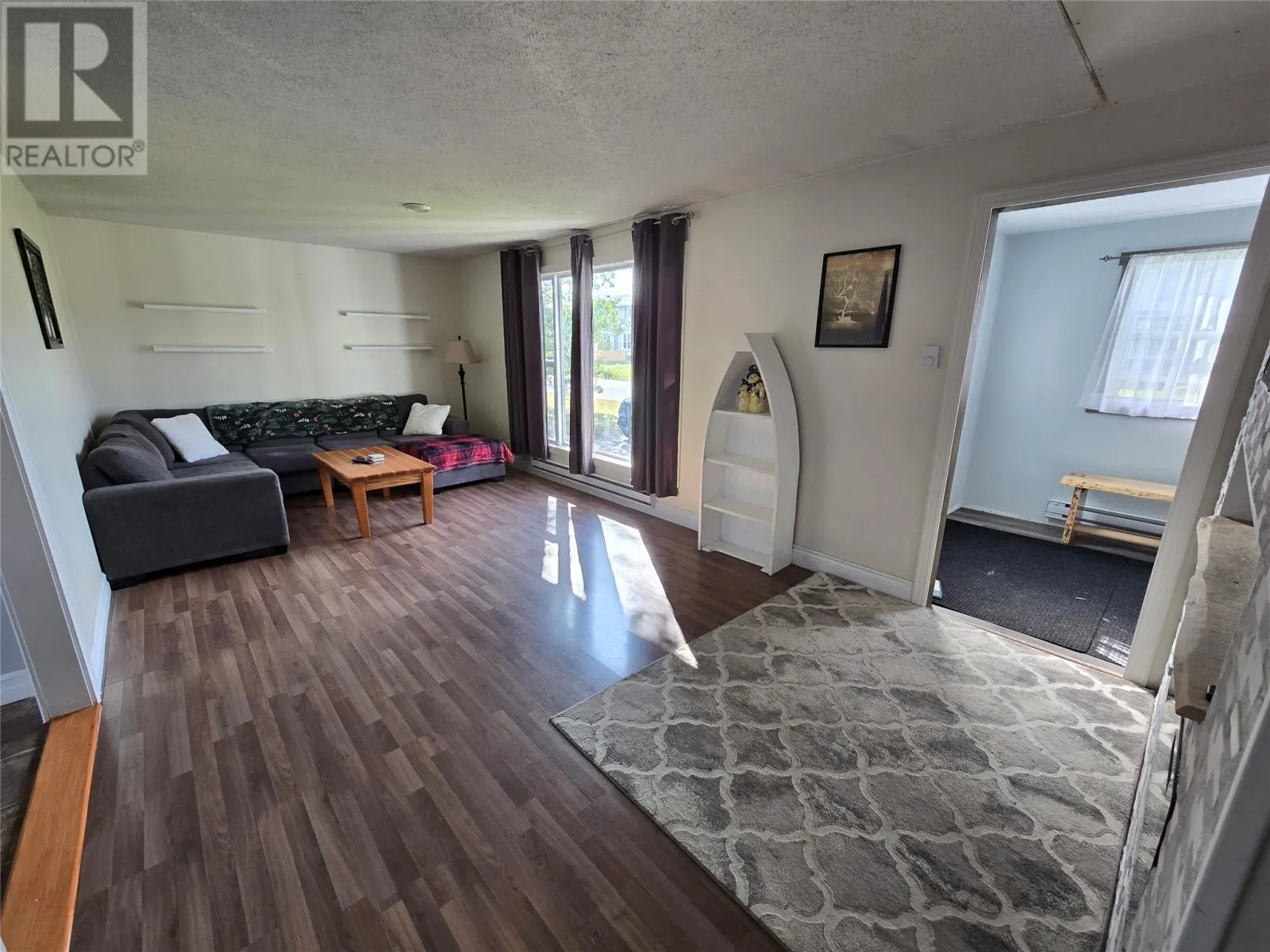 825 Tamarack Drive