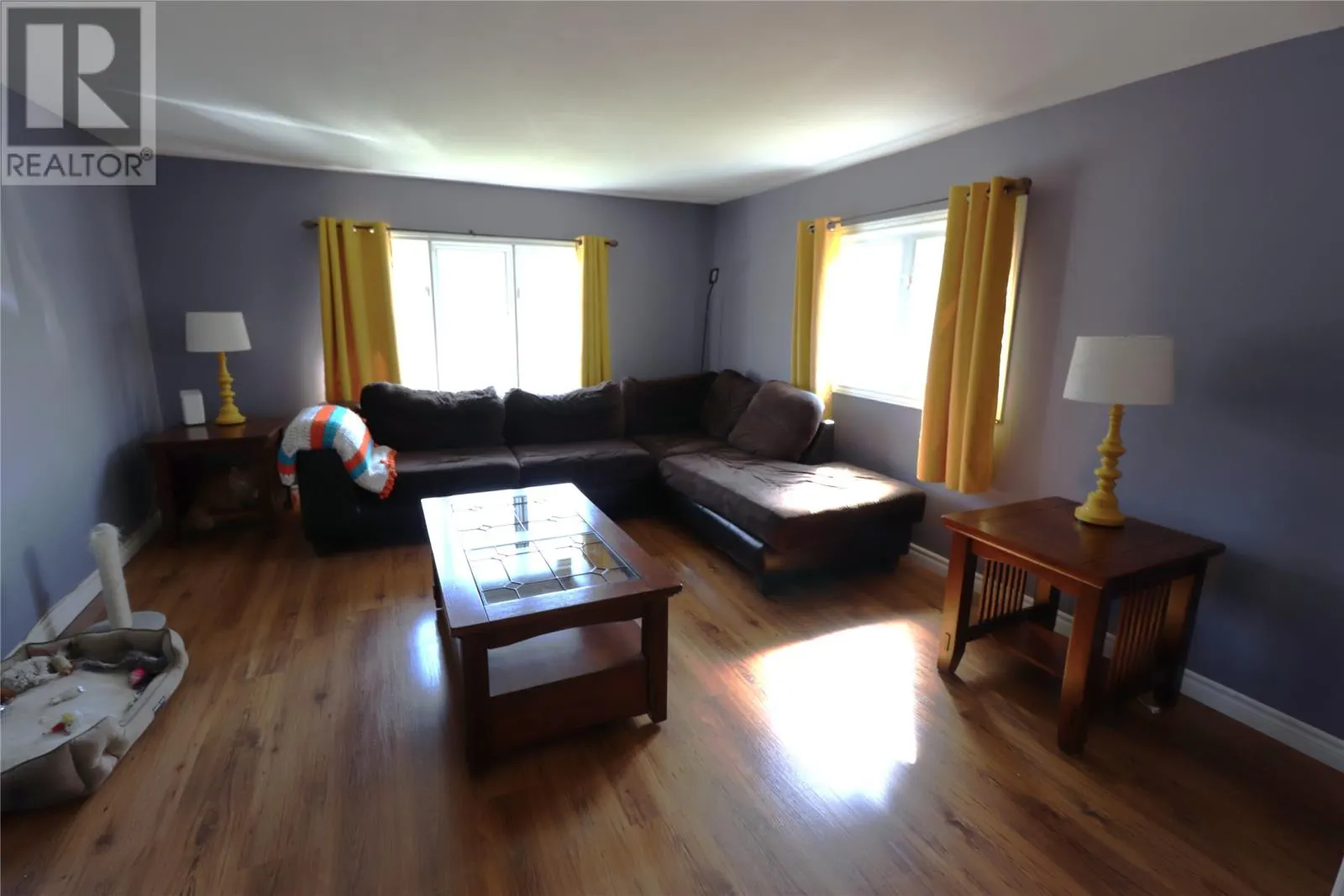 7 Parkwood Avenue