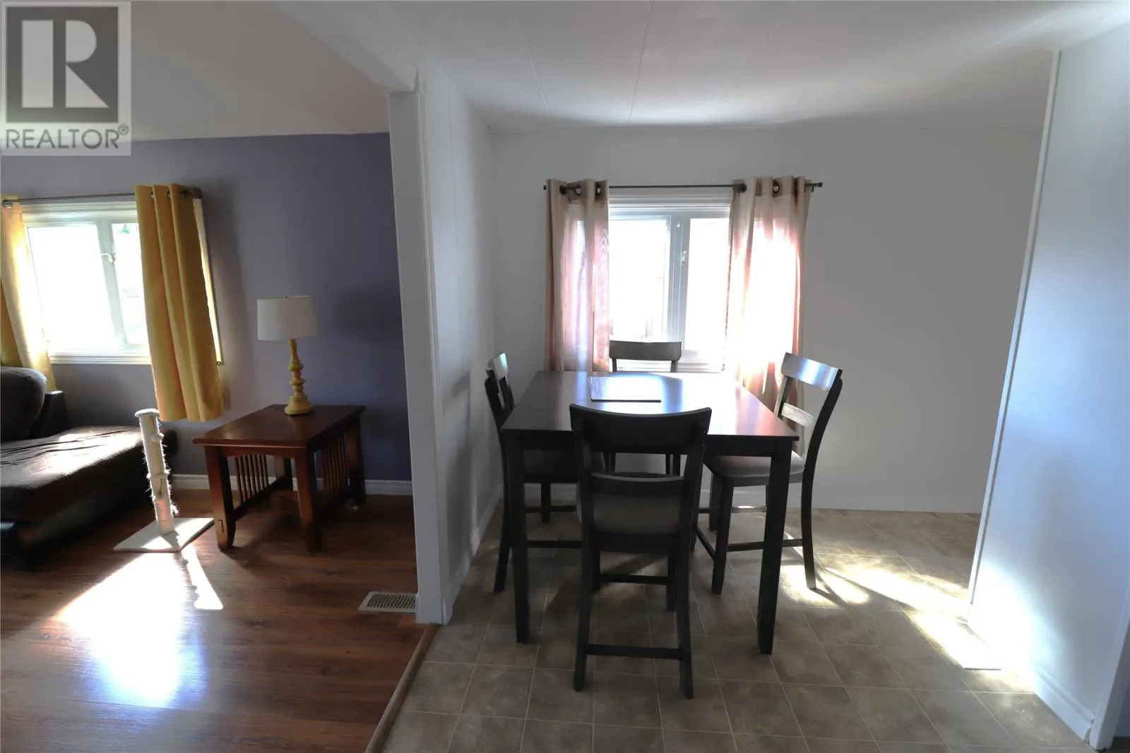 7 Parkwood Avenue