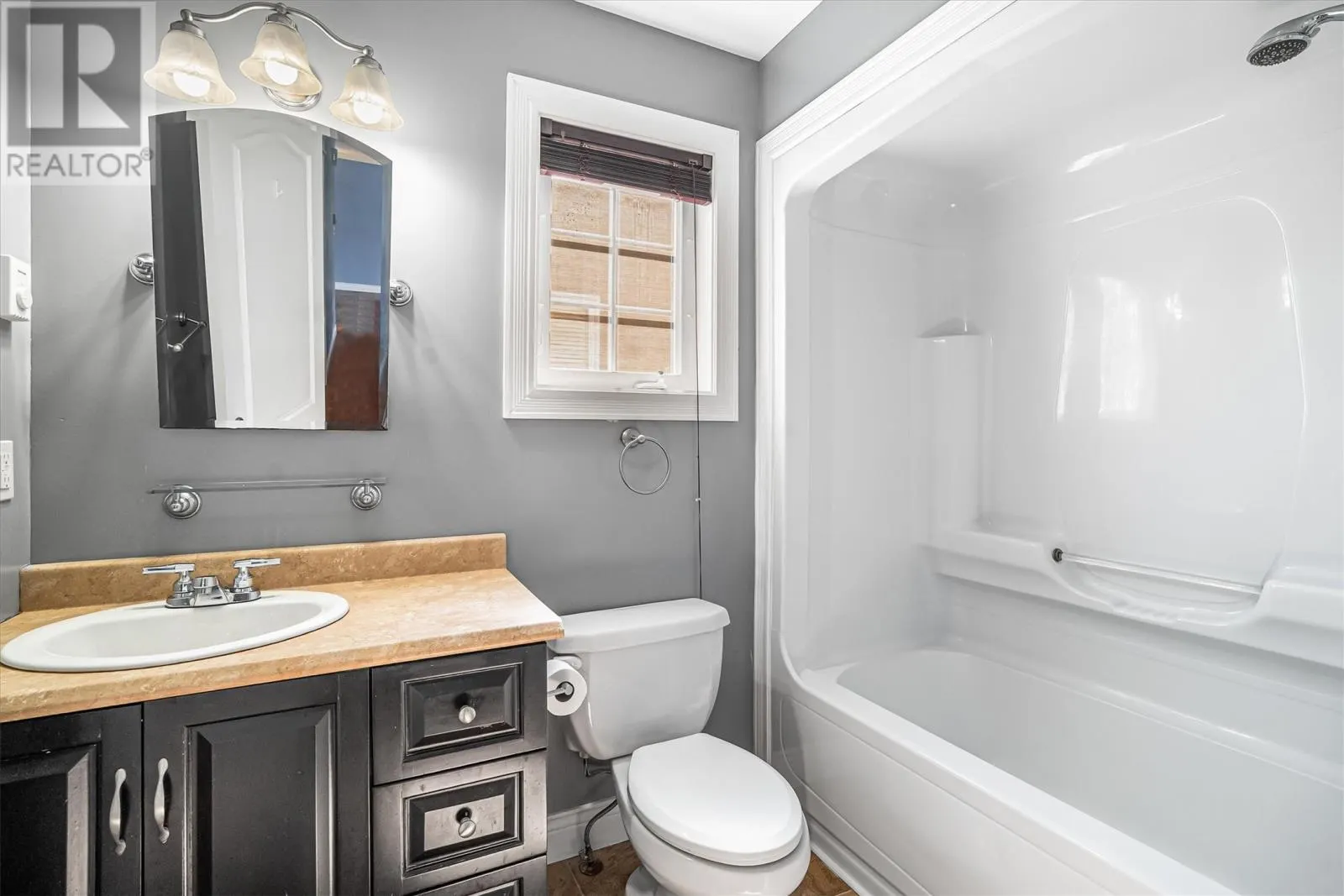 10 Butlers Road N