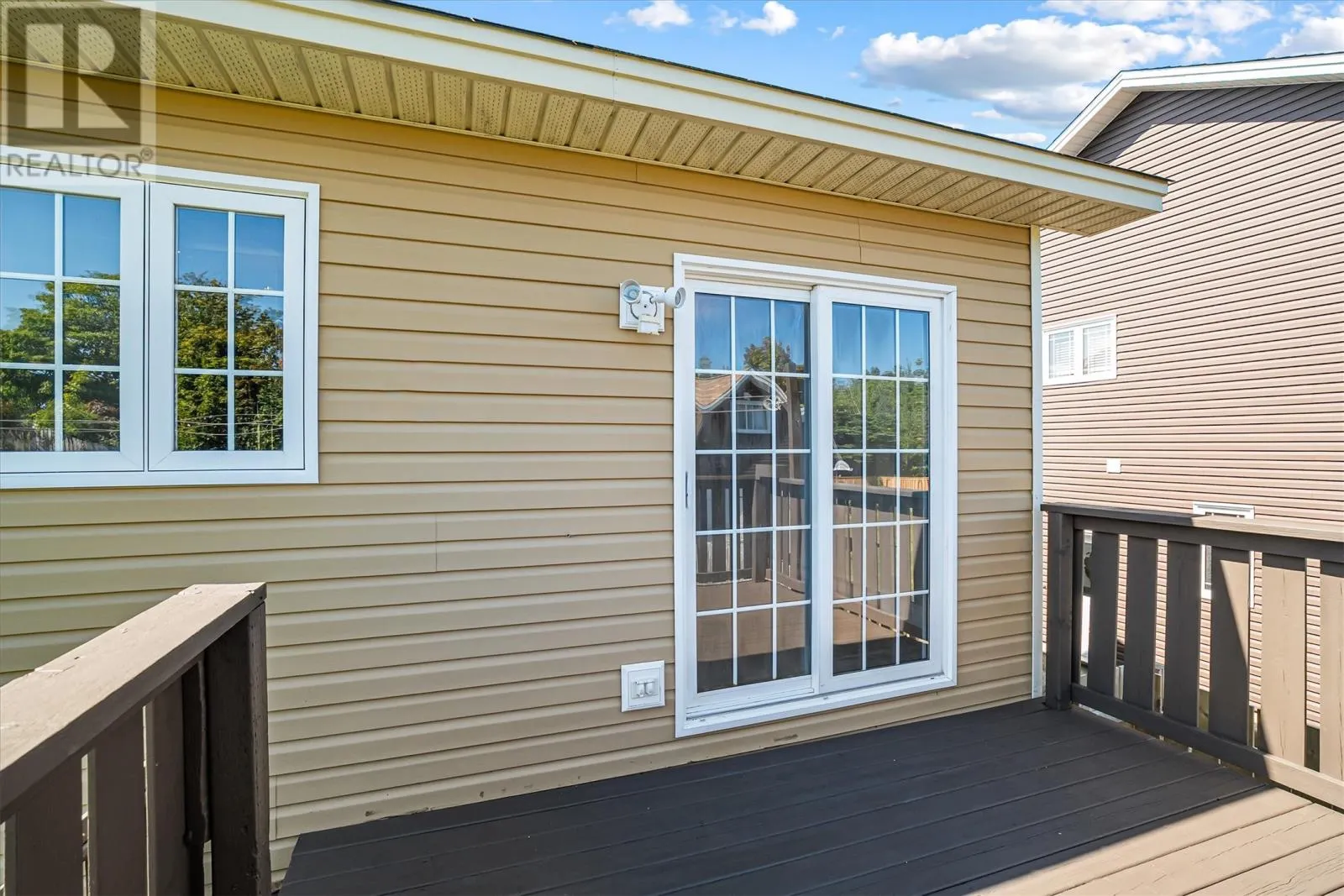 10 Butlers Road N