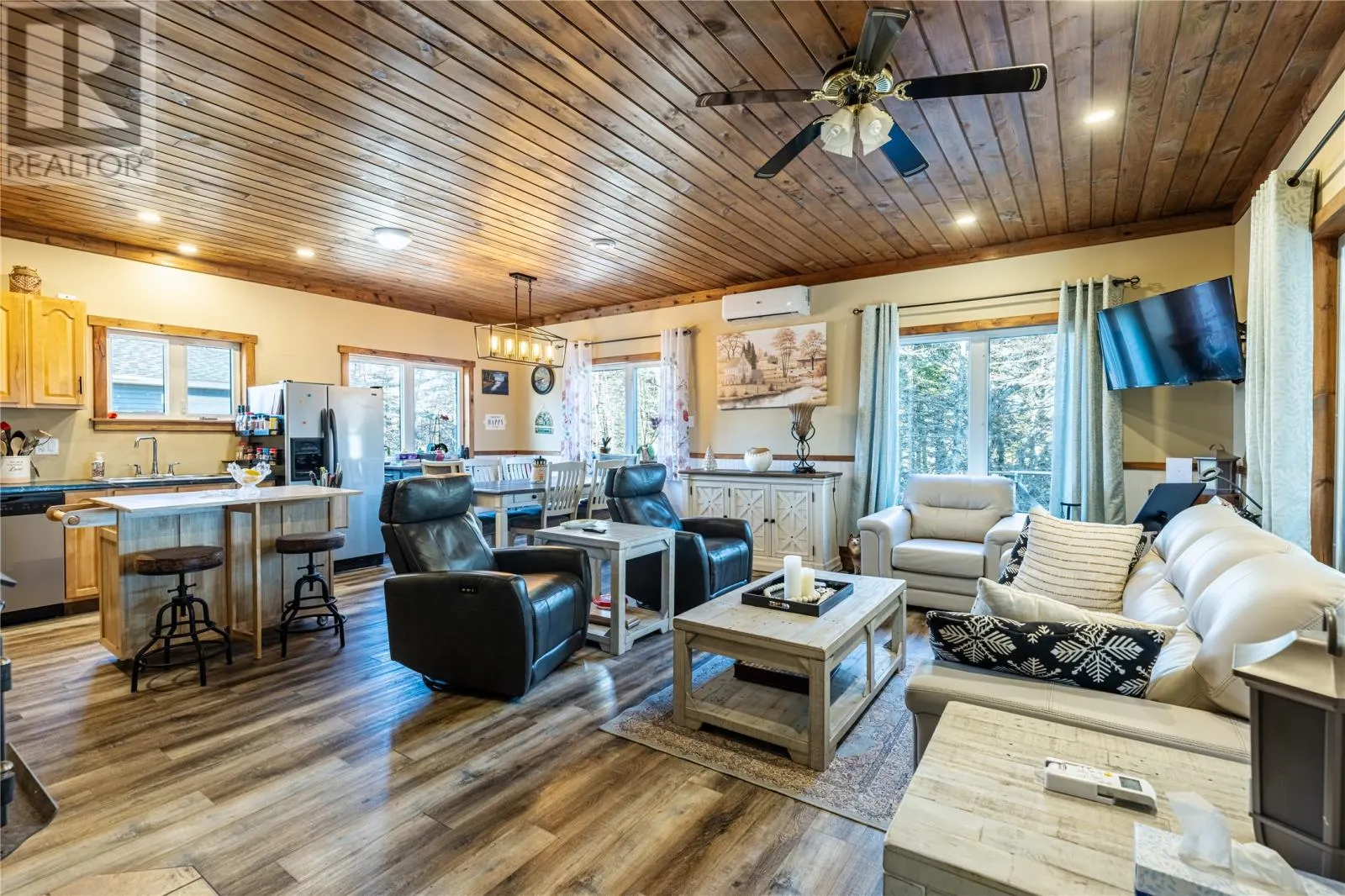 1 Gull Pond Unit#(Old Mill Road)
