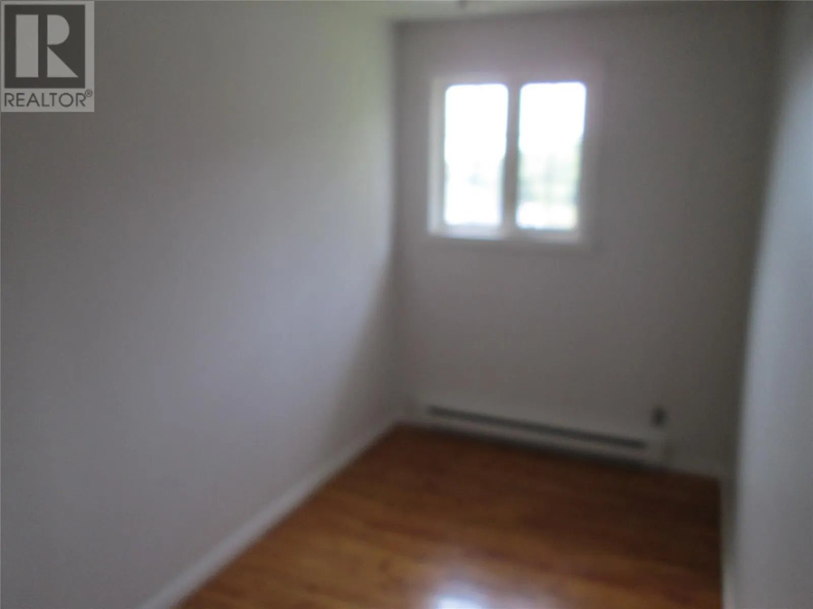 24 Newtown Road