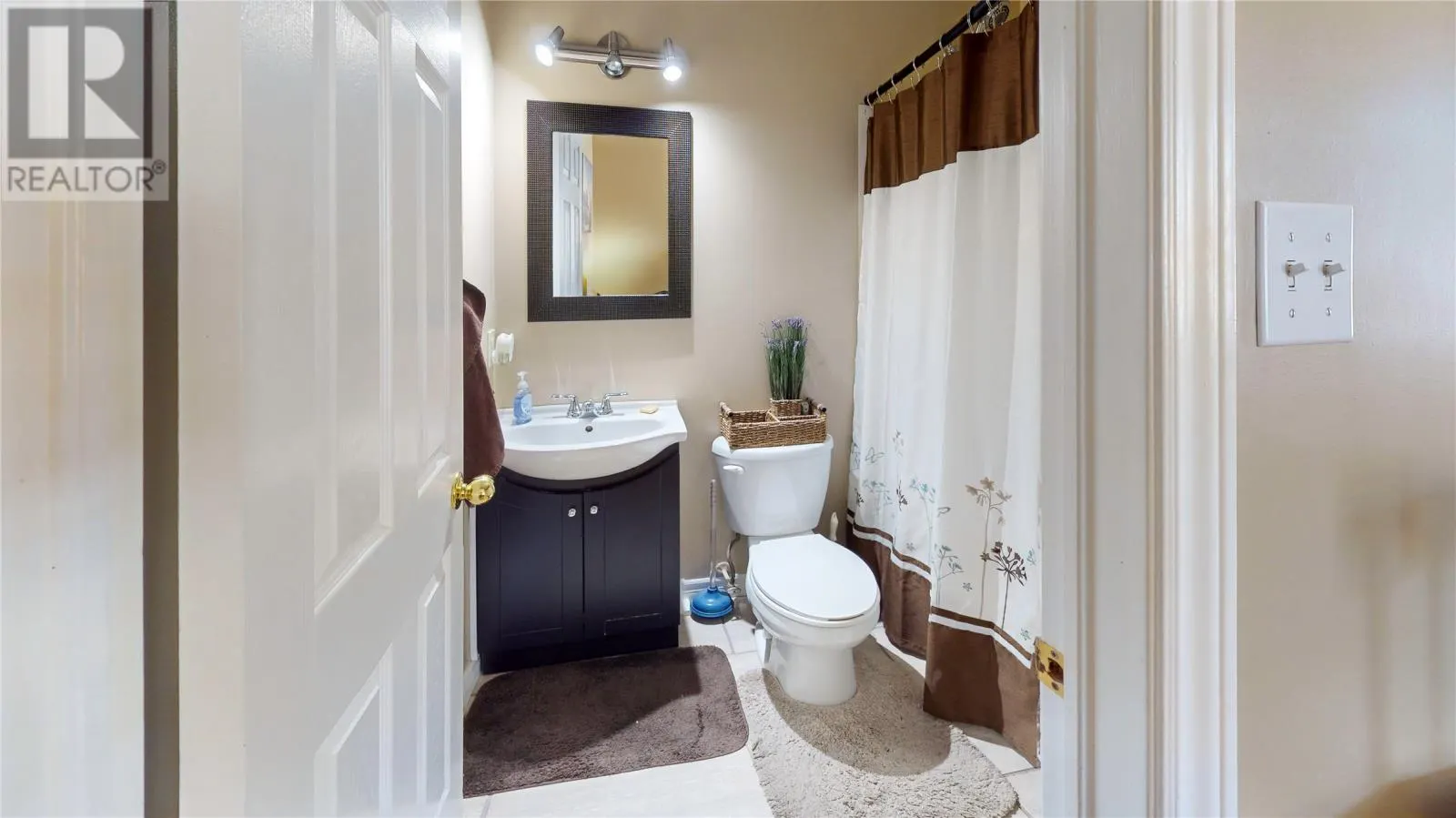117 Queen's Road Unit#25, #25