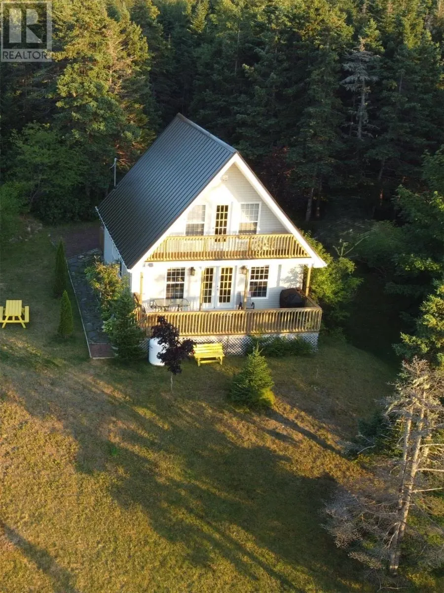 7 Grenfell Drive