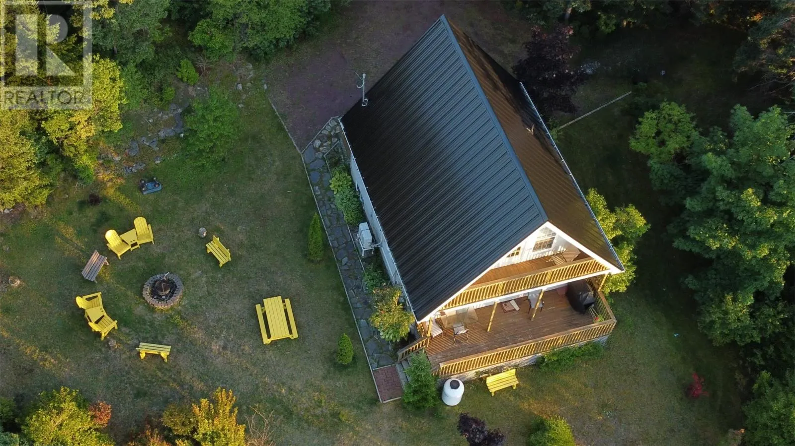 7 Grenfell Drive
