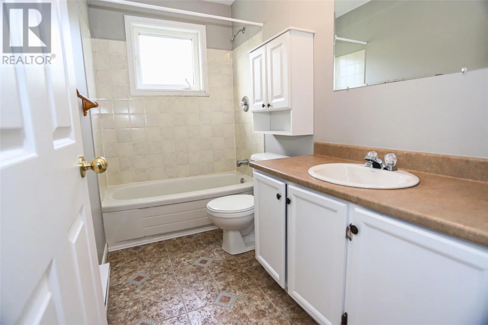 61 Whelans Crescent