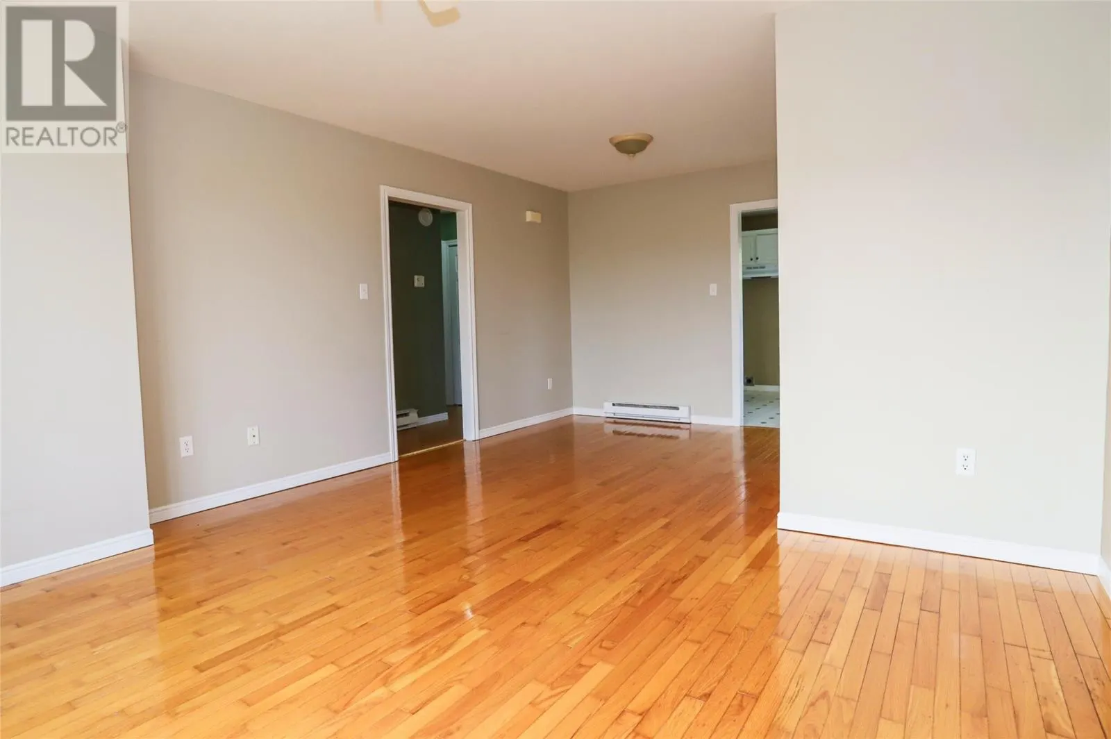 61 Whelans Crescent
