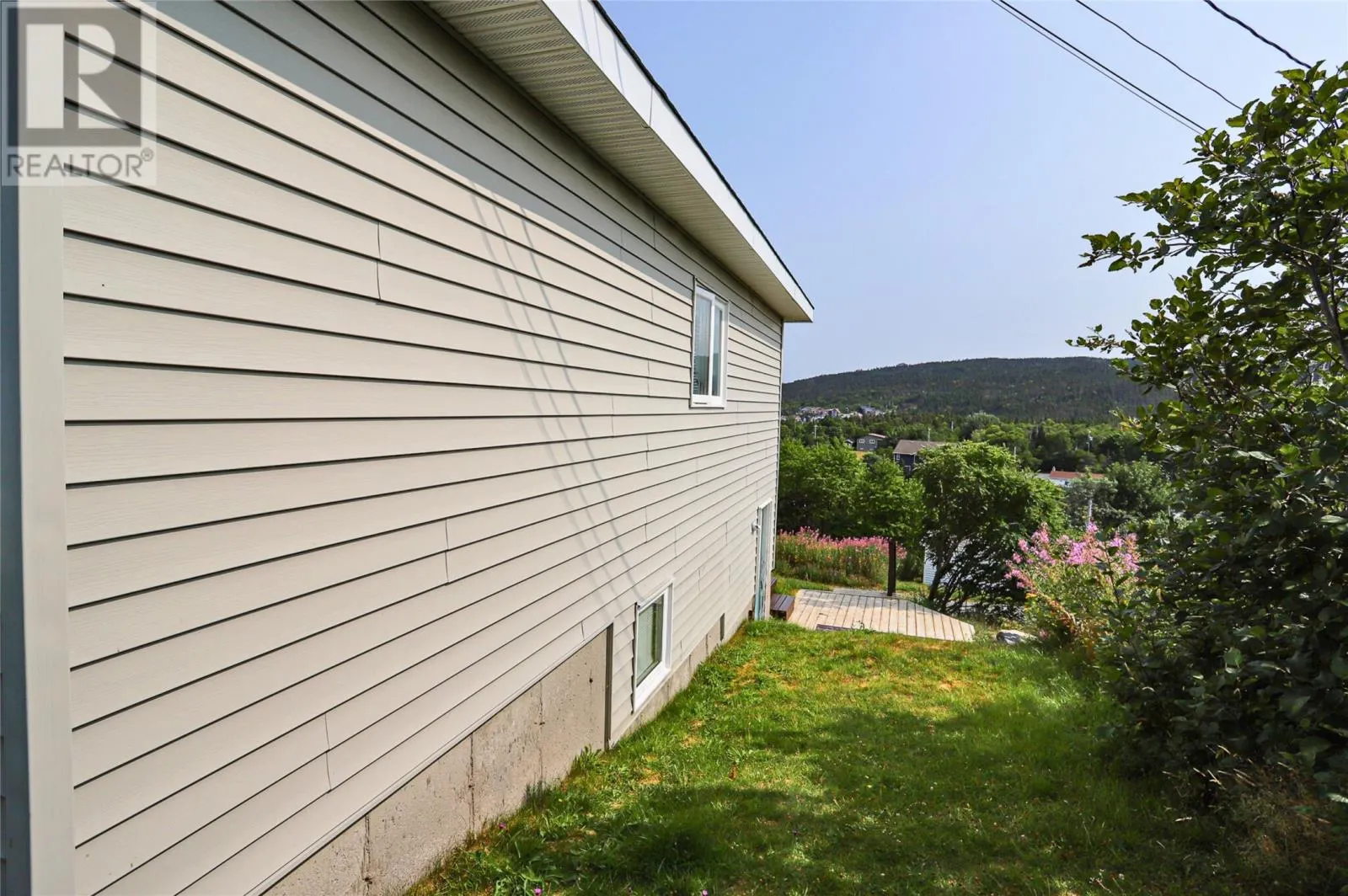 61 Whelans Crescent