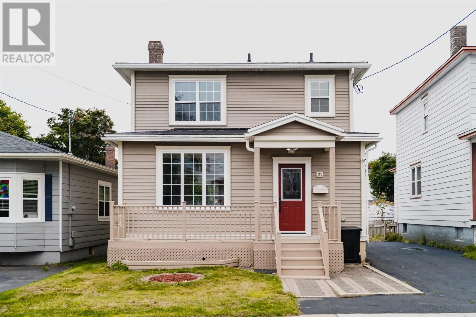 21 Smith Avenue
