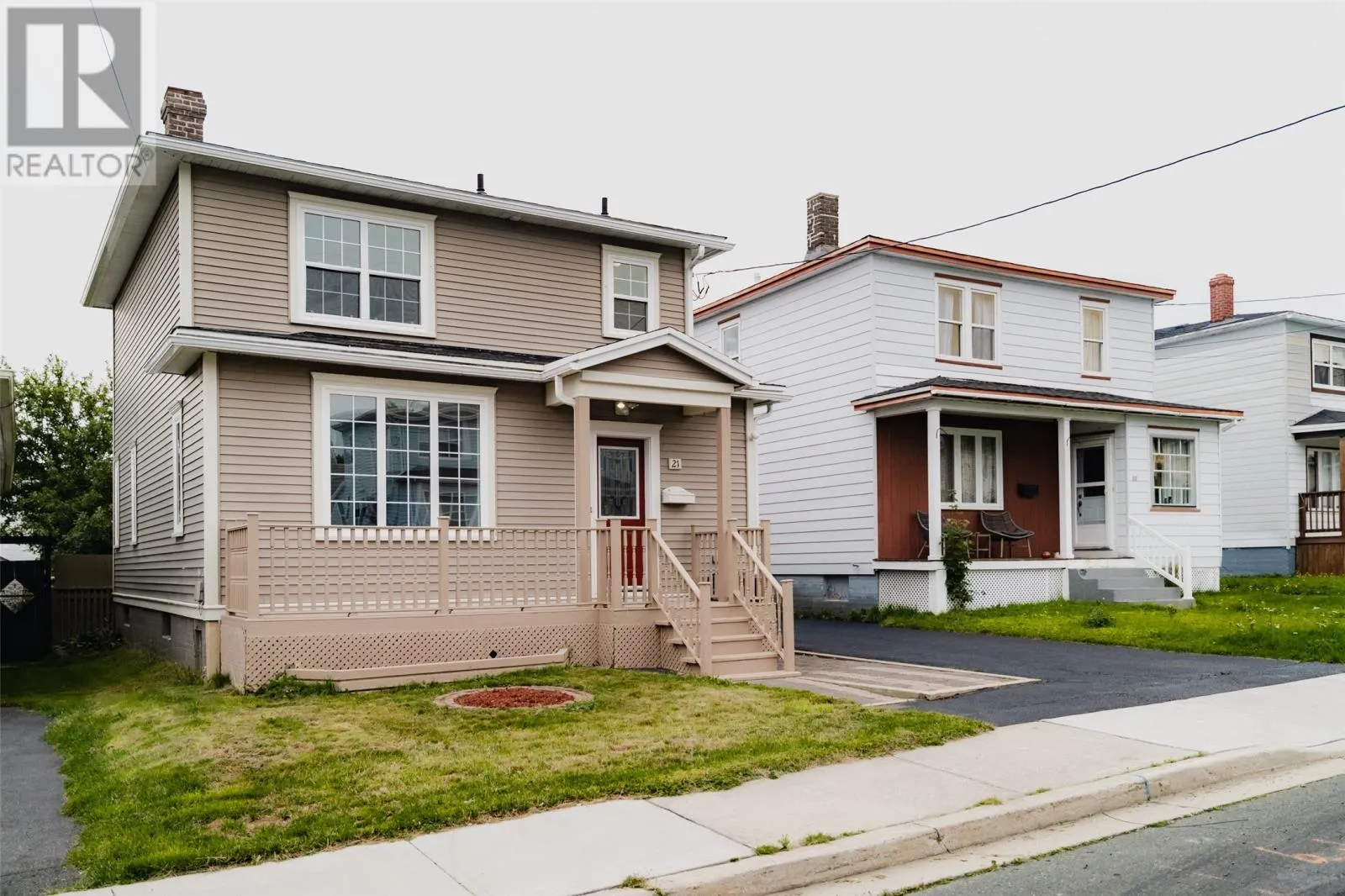 21 Smith Avenue