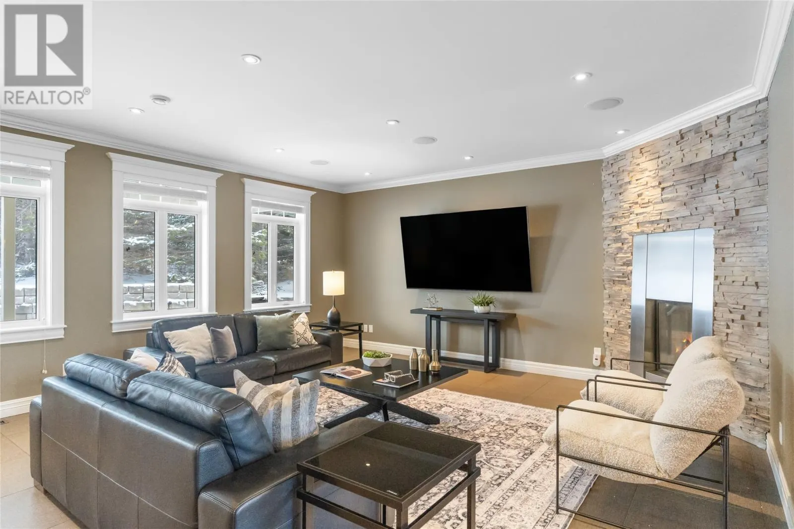 8 Larkspur Lane