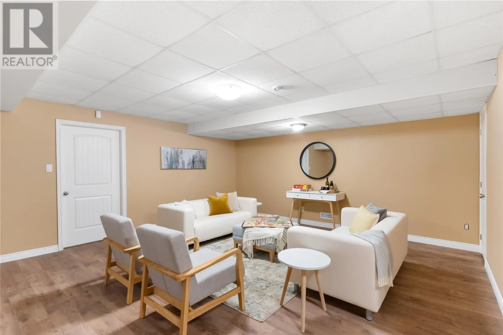 8 Larkspur Lane