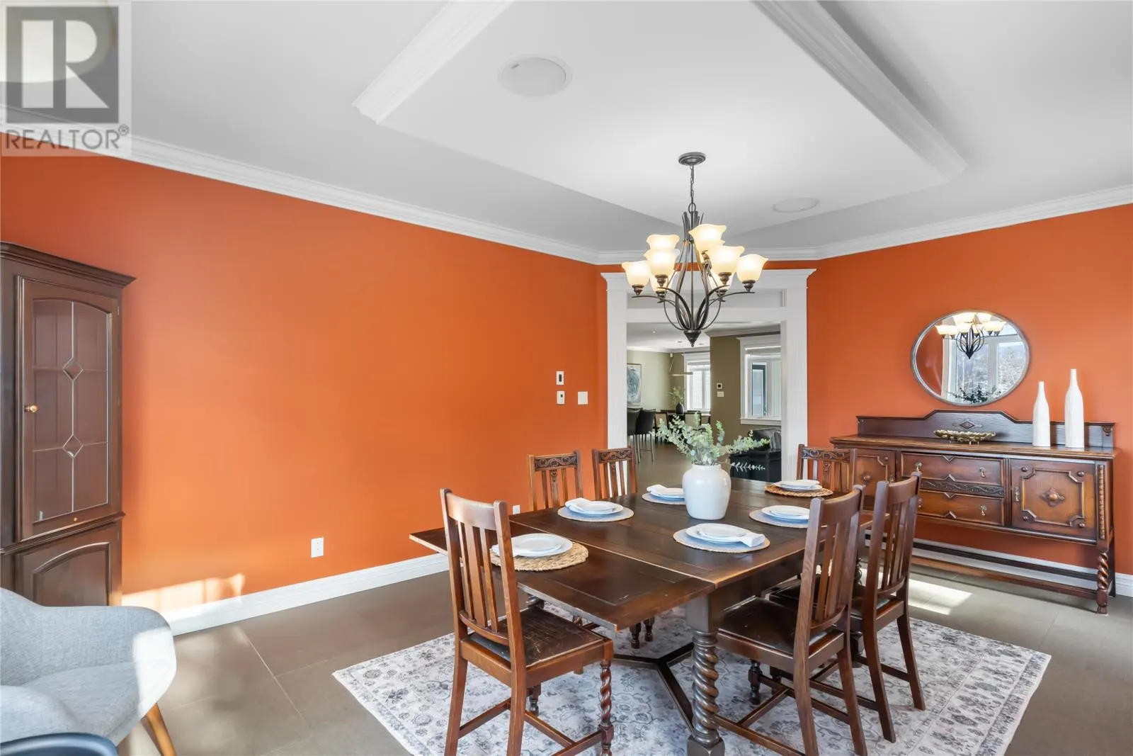 8 Larkspur Lane