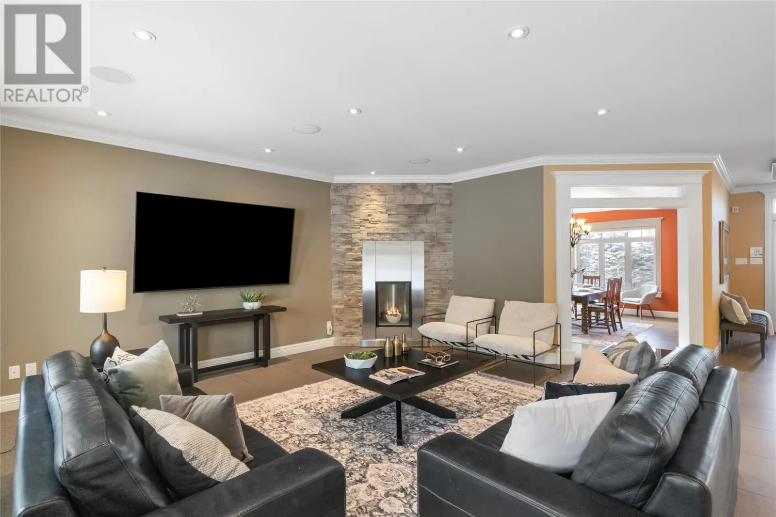 8 Larkspur Lane