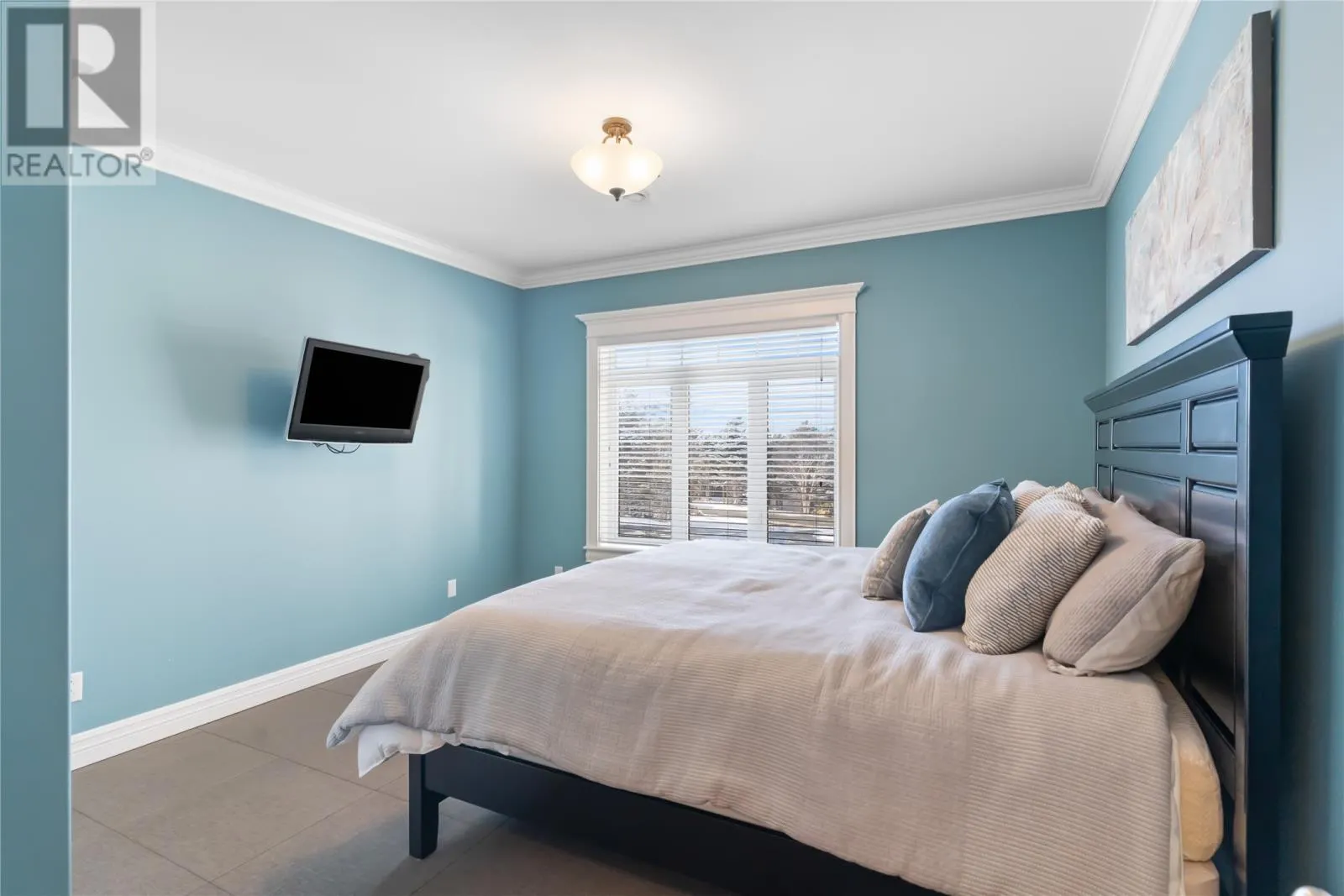 8 Larkspur Lane