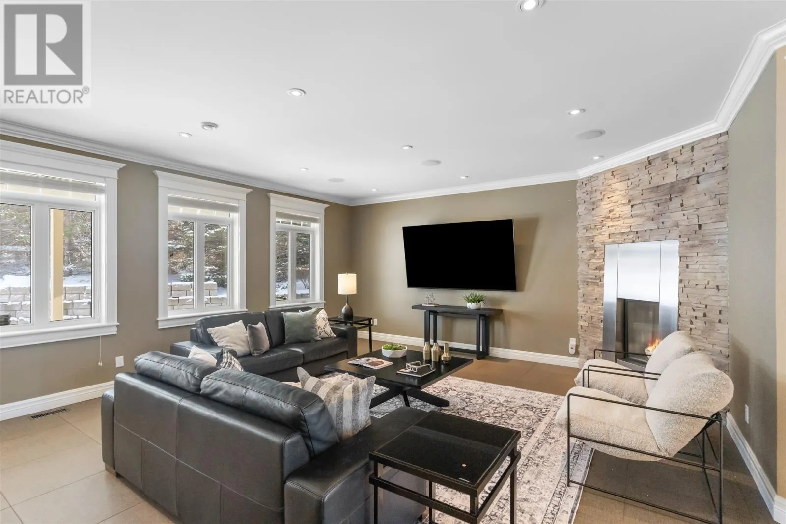 8 Larkspur Lane