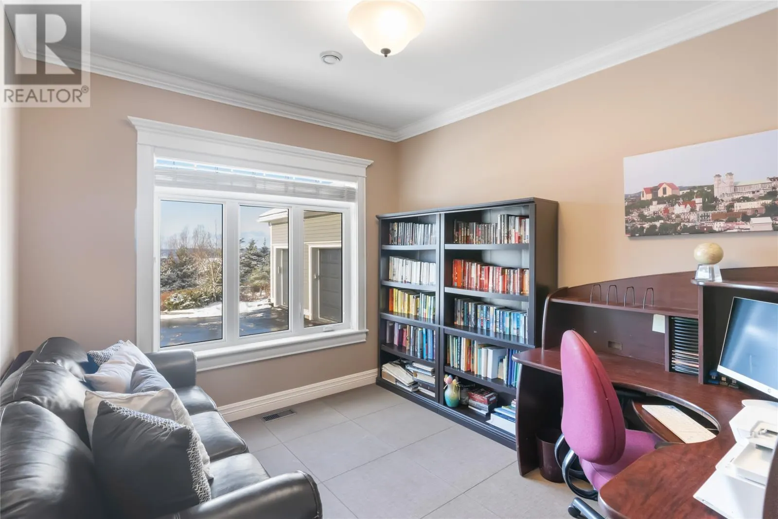 8 Larkspur Lane