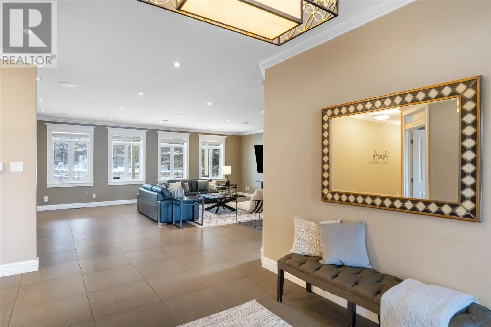 8 Larkspur Lane