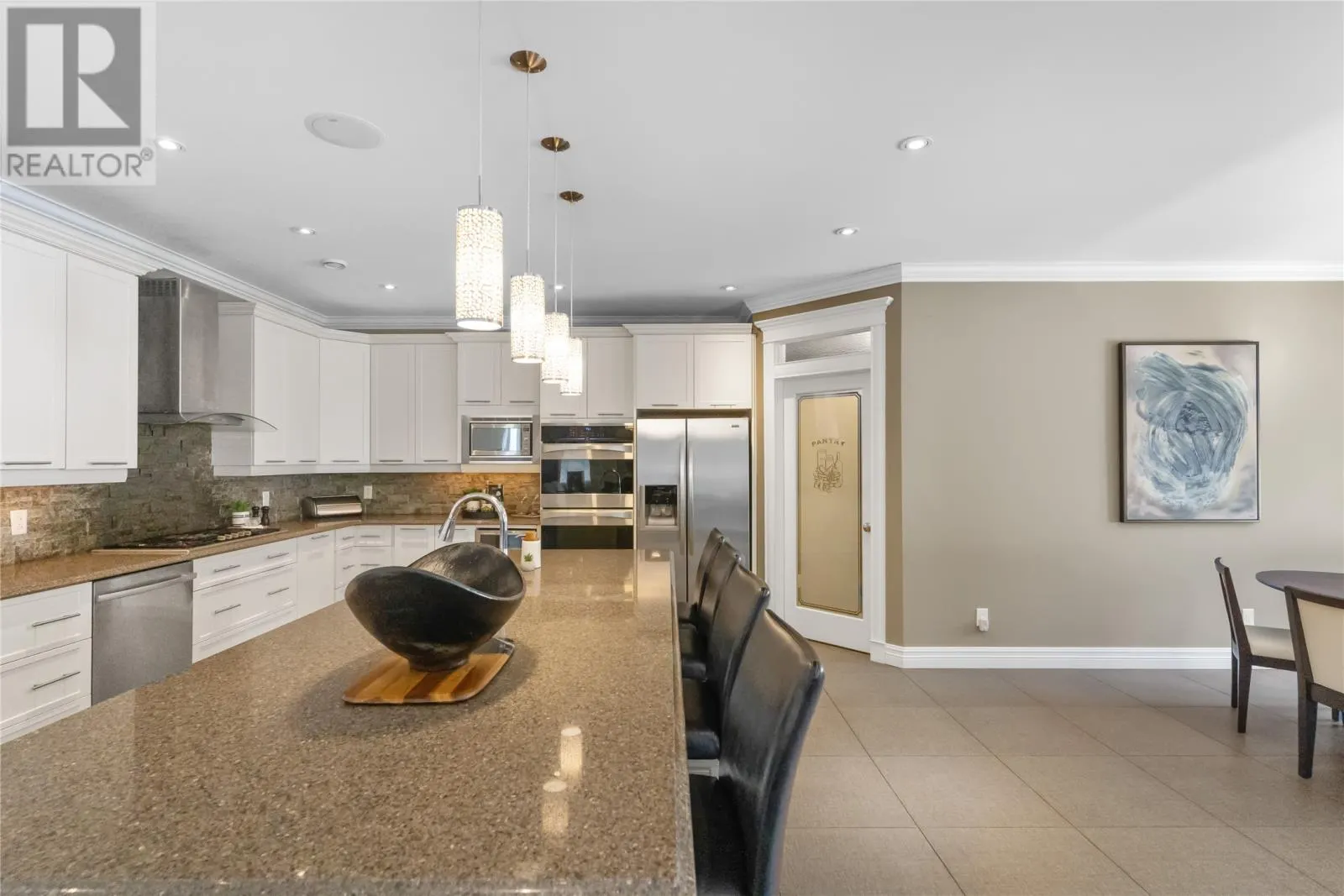 8 Larkspur Lane