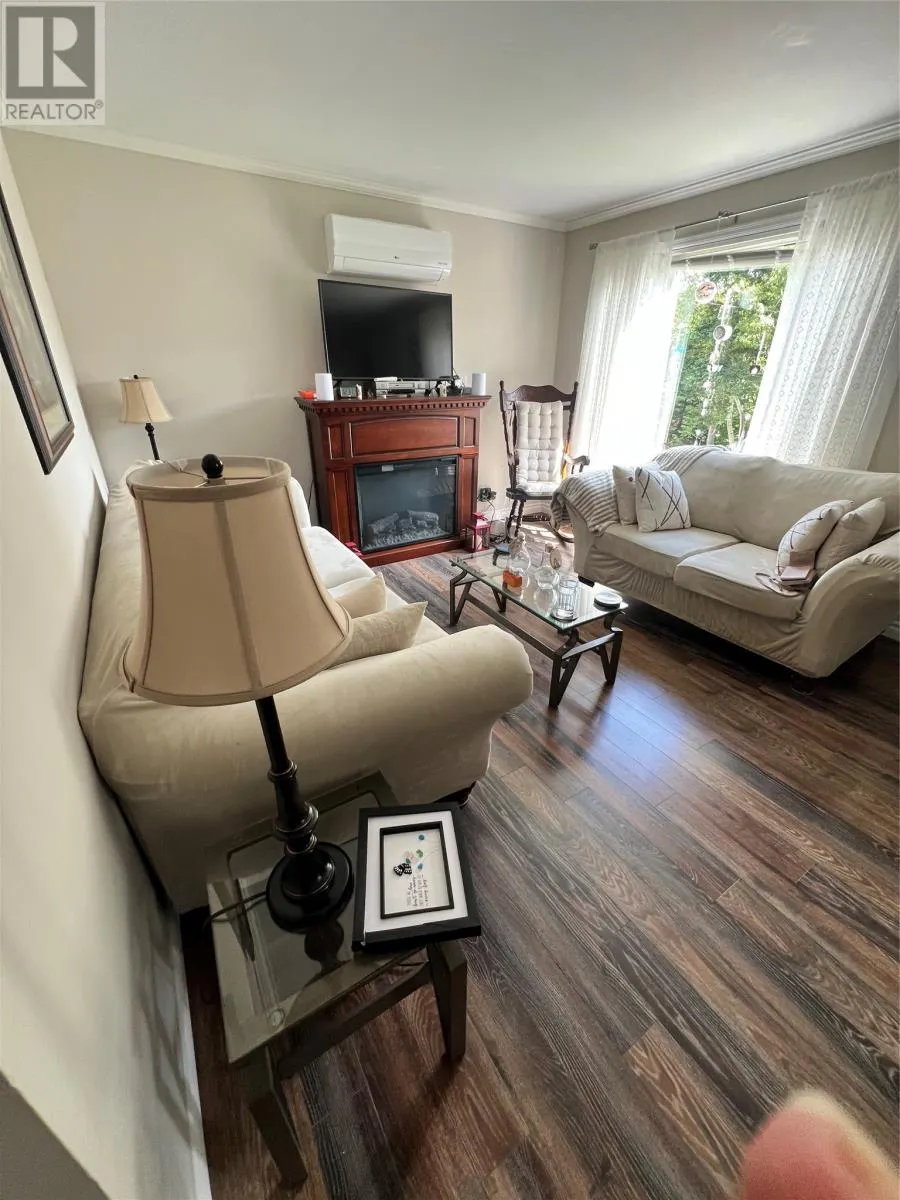 3 Paynes Road