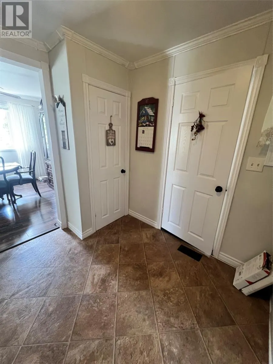 3 Paynes Road