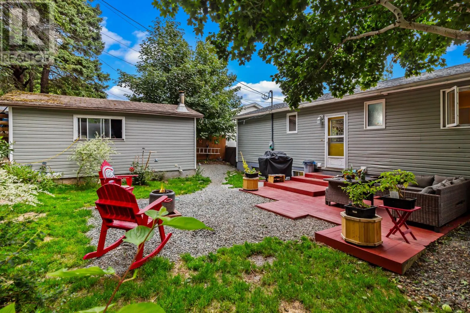 60 Della Drive