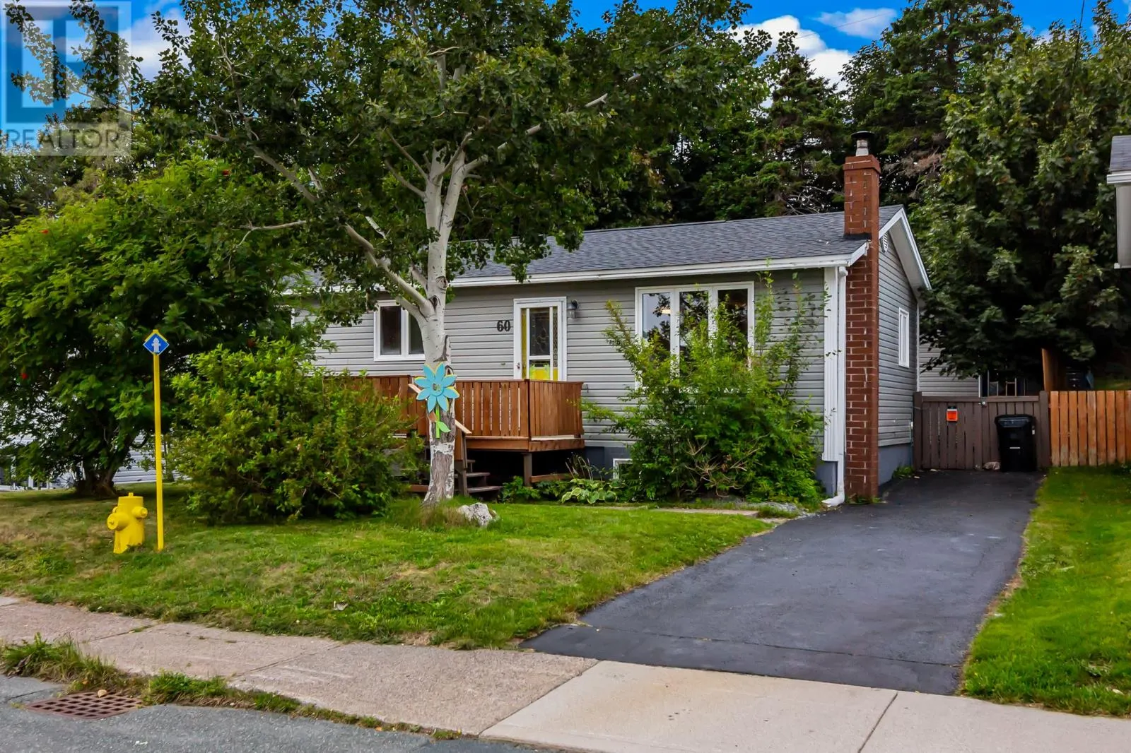 60 Della Drive