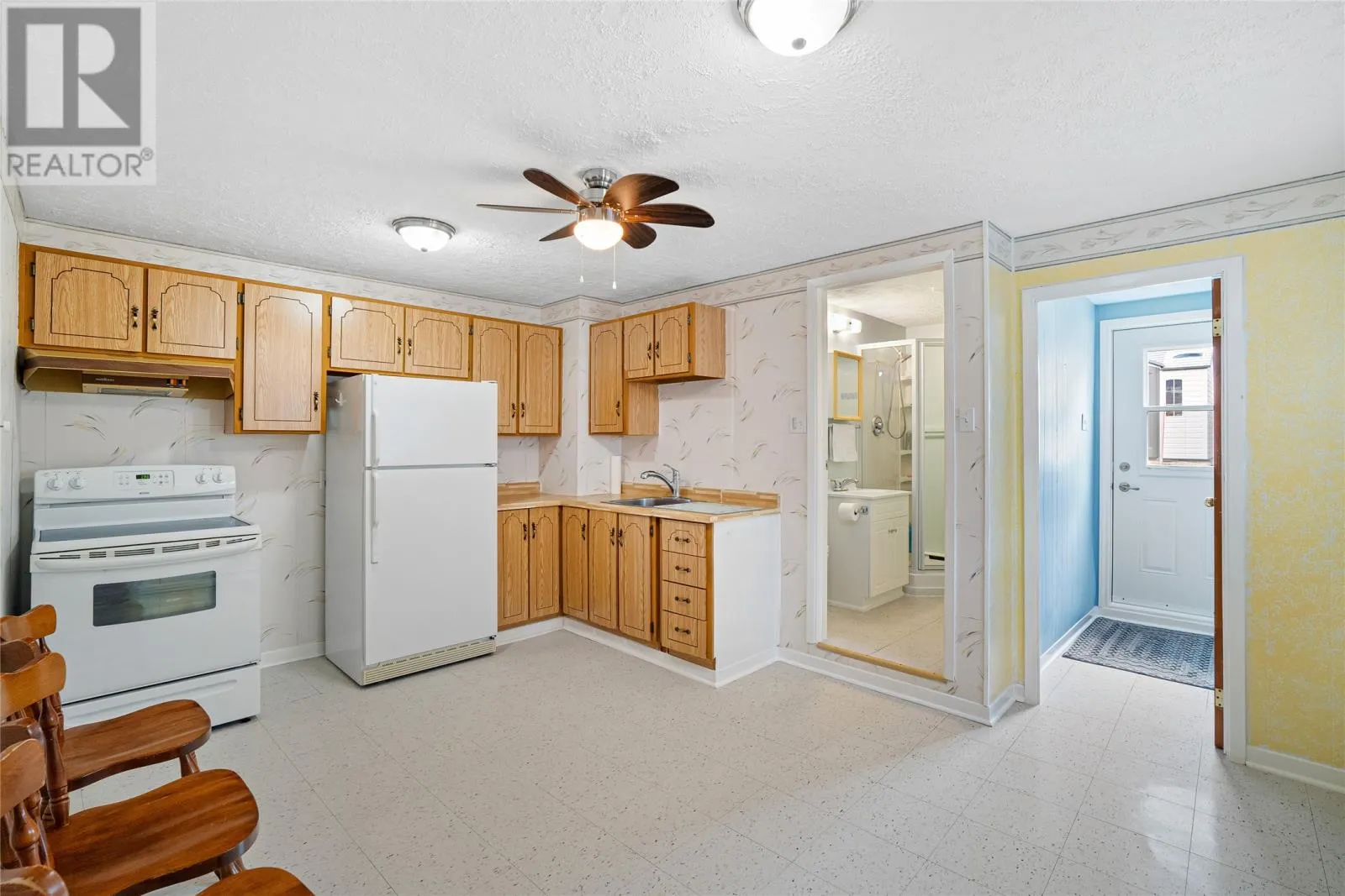 26 Tweedsmuir Place