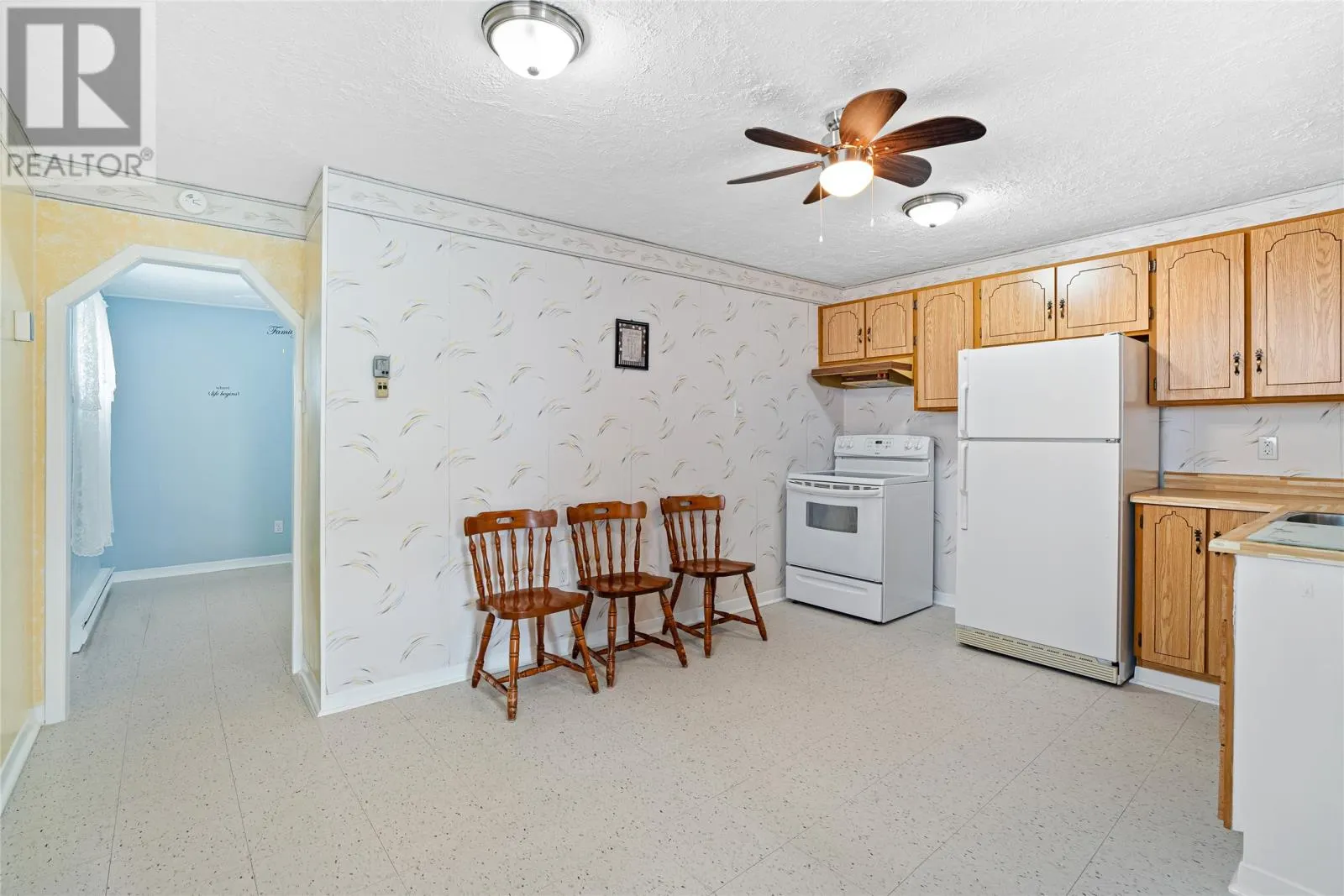 26 Tweedsmuir Place