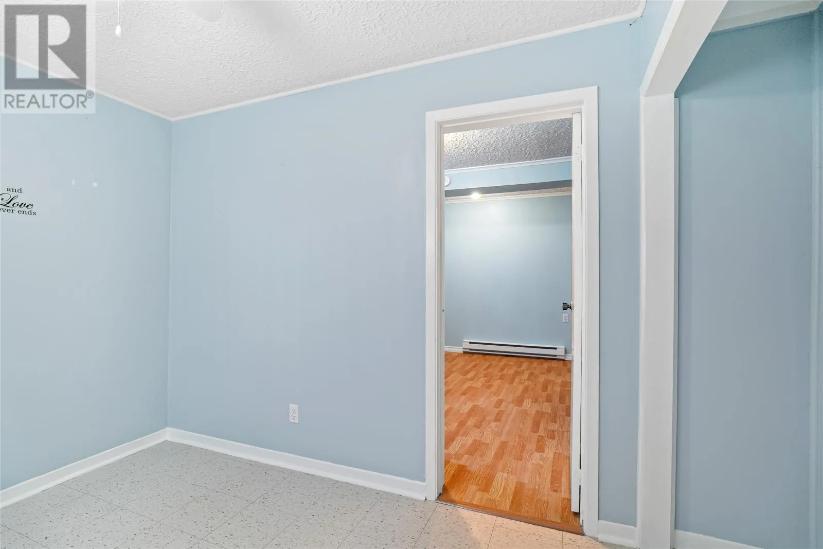 26 Tweedsmuir Place