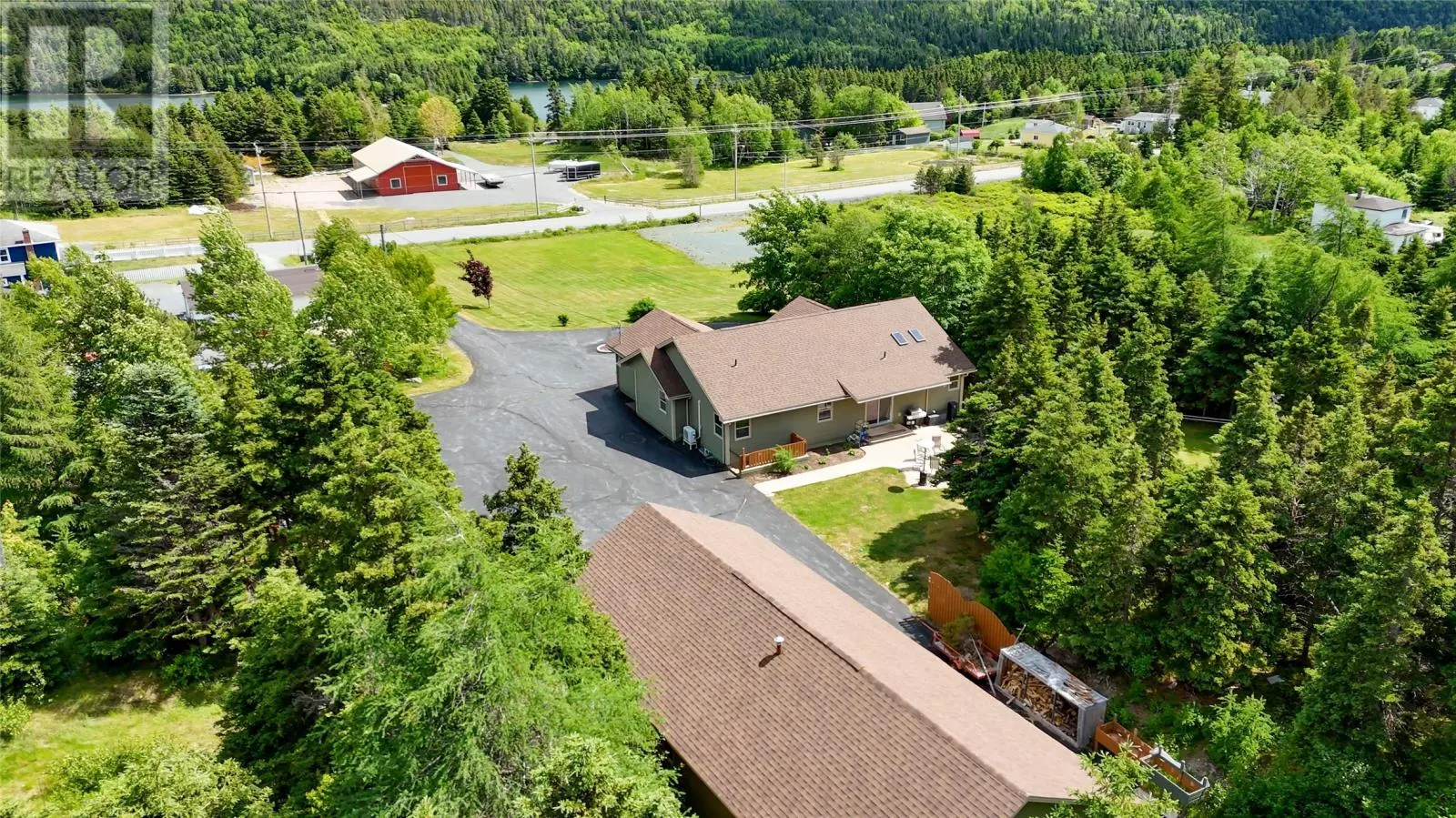 190 North River Road