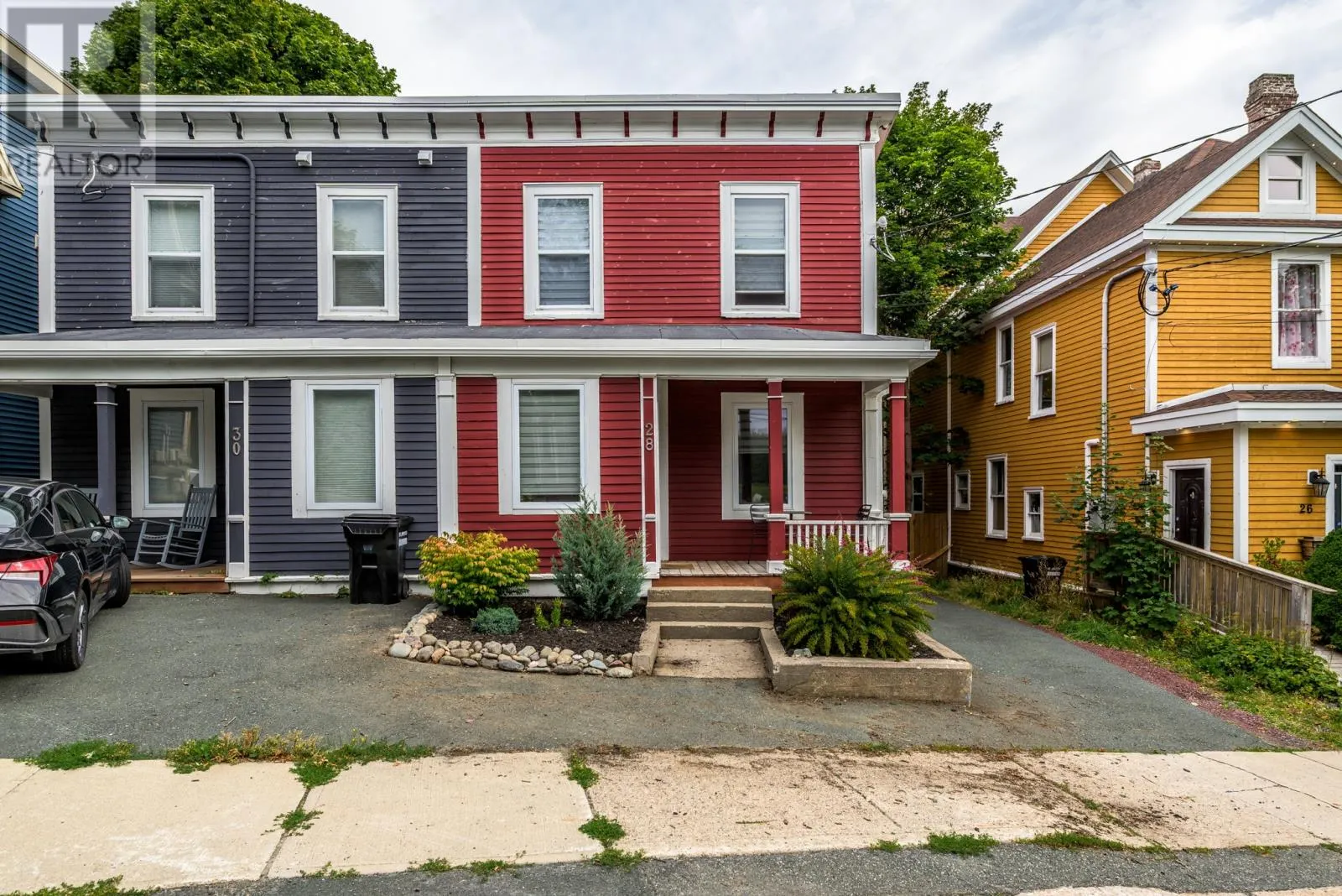 28 Leslie Street