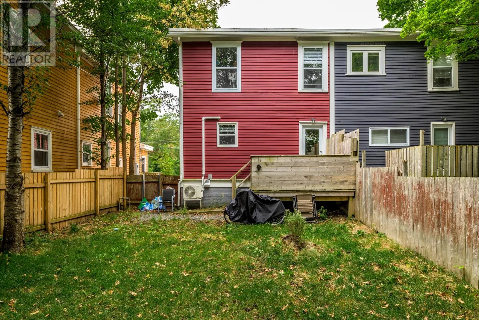 28 Leslie Street