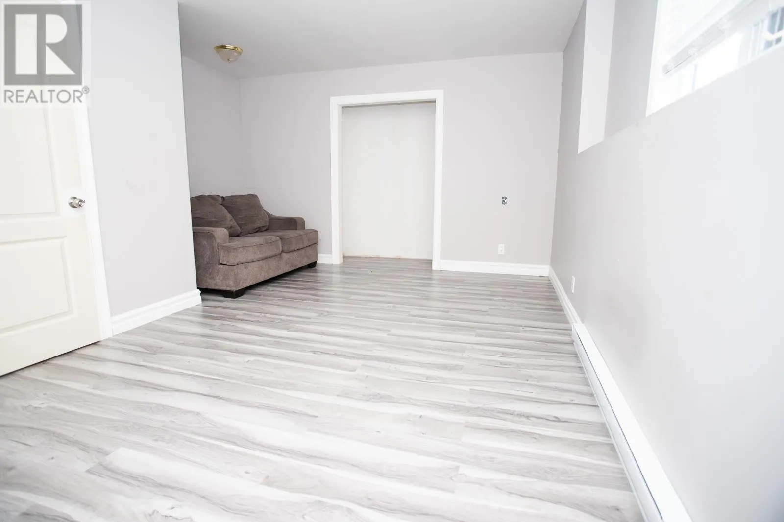 24 Eagle River Drive