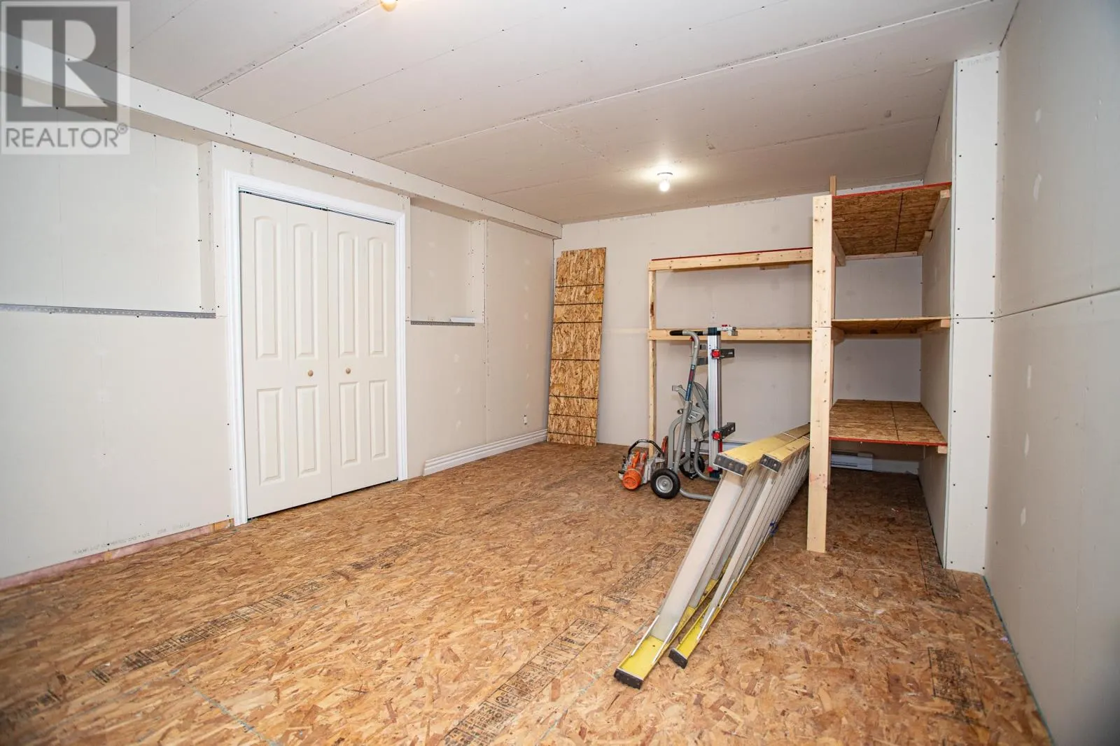 24 Eagle River Drive