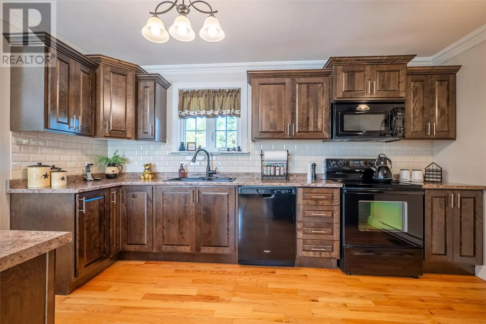 5-7 Bayview Heights