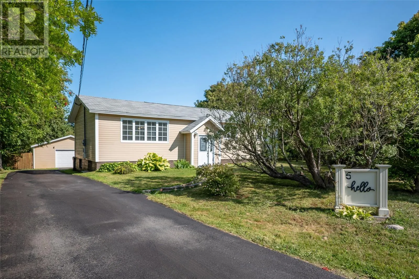 5-7 Bayview Heights