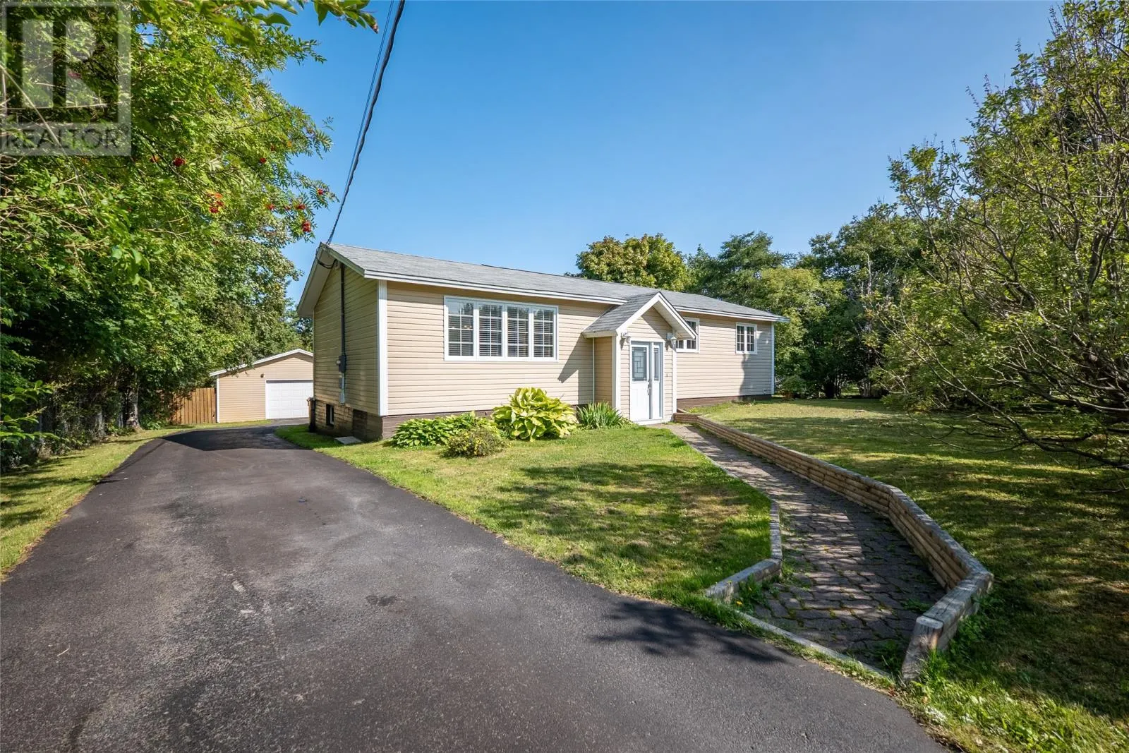5-7 Bayview Heights