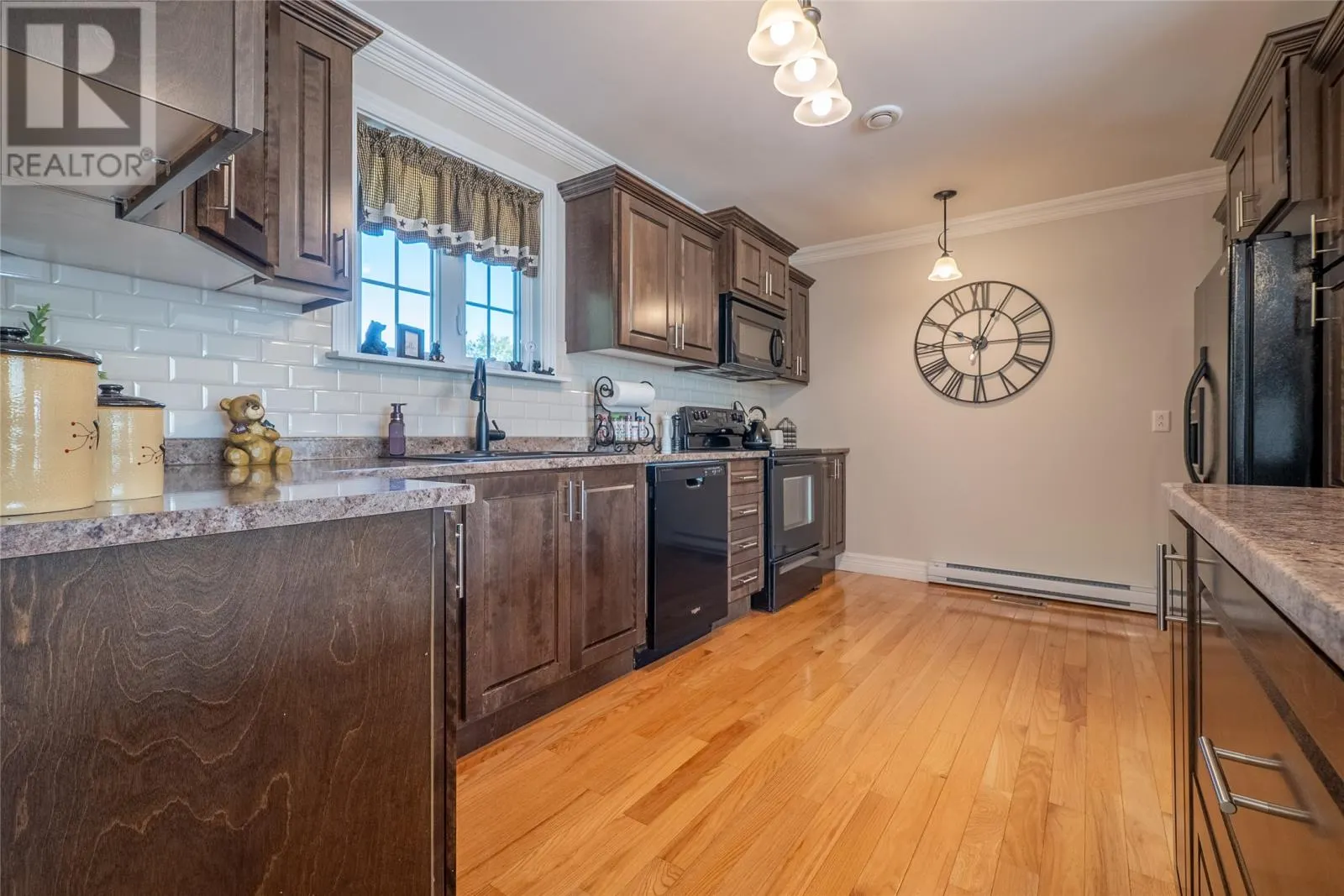 5-7 Bayview Heights