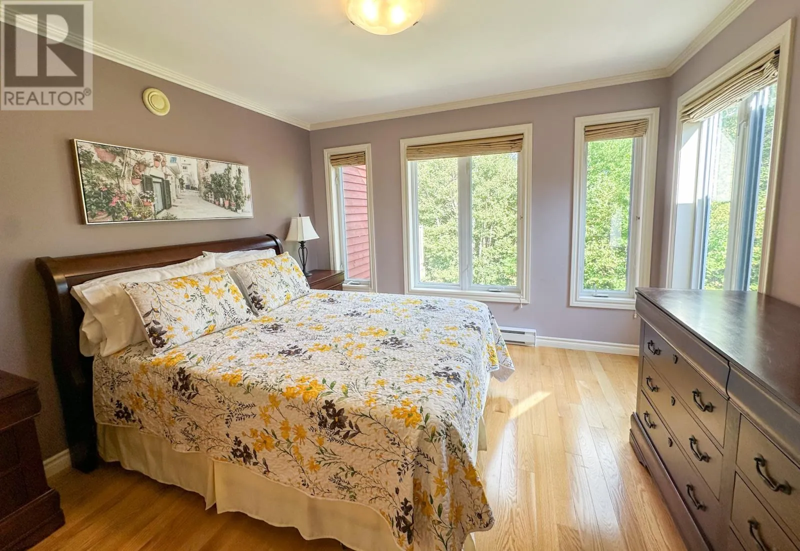 6 Poplar Place