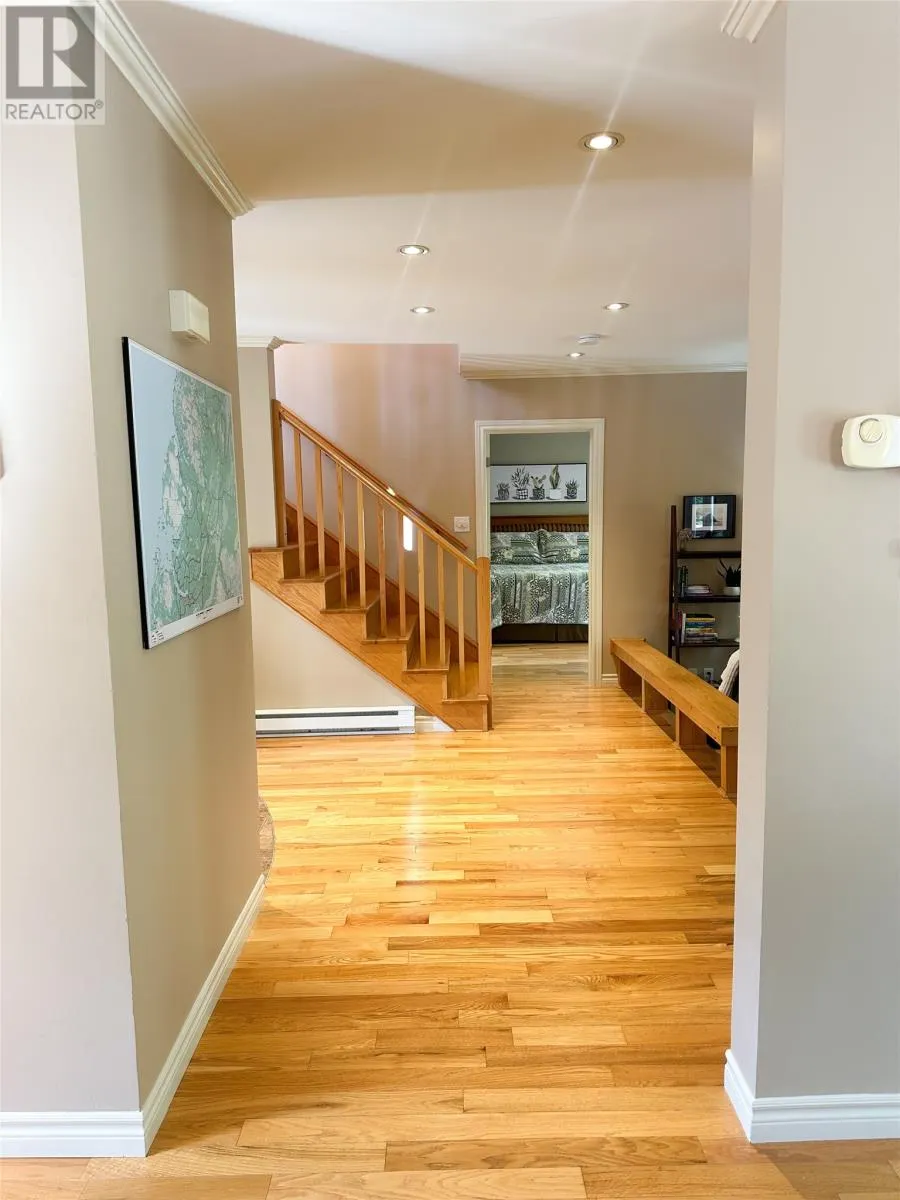 6 Poplar Place