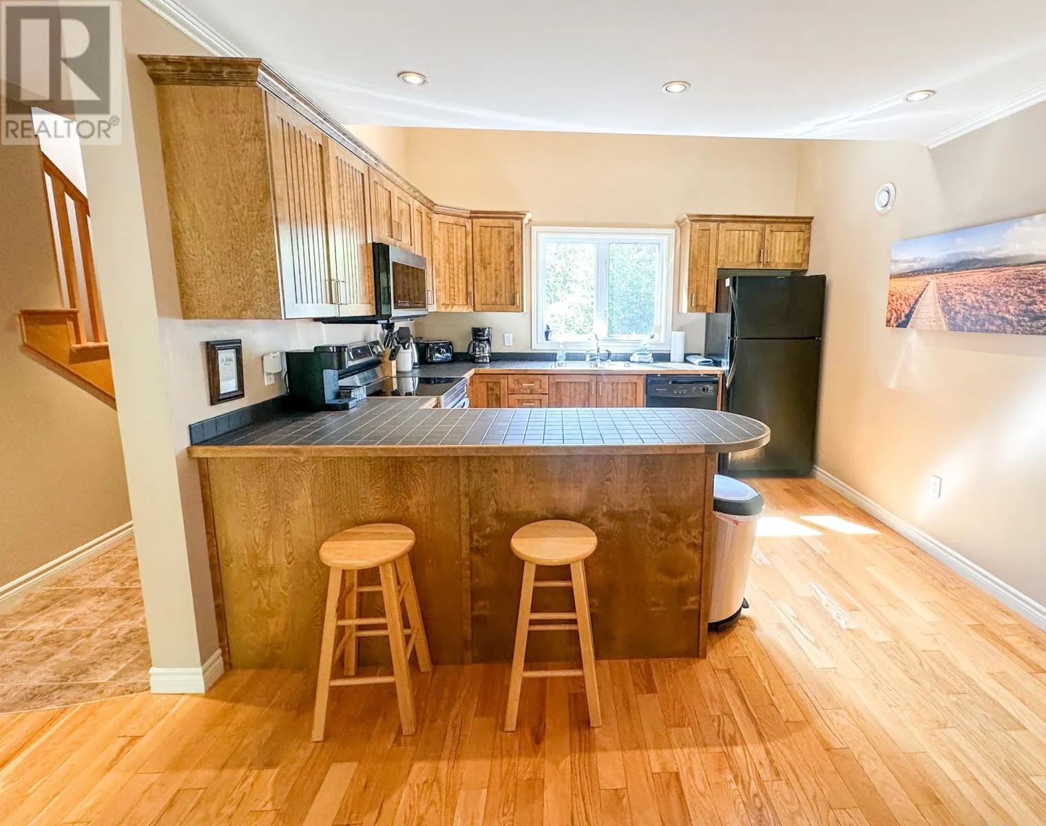 6 Poplar Place