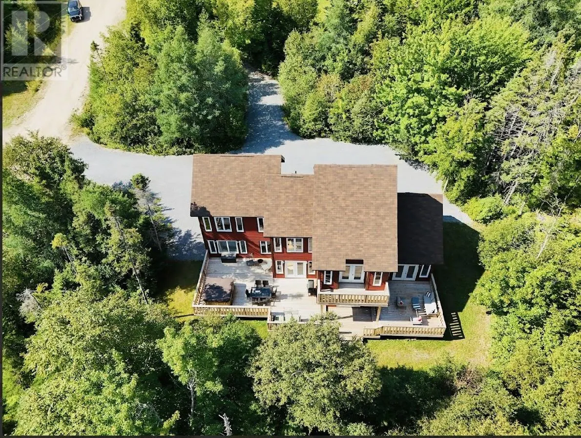 6 Poplar Place