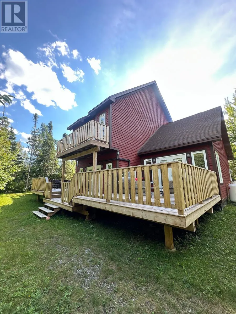 6 Poplar Place