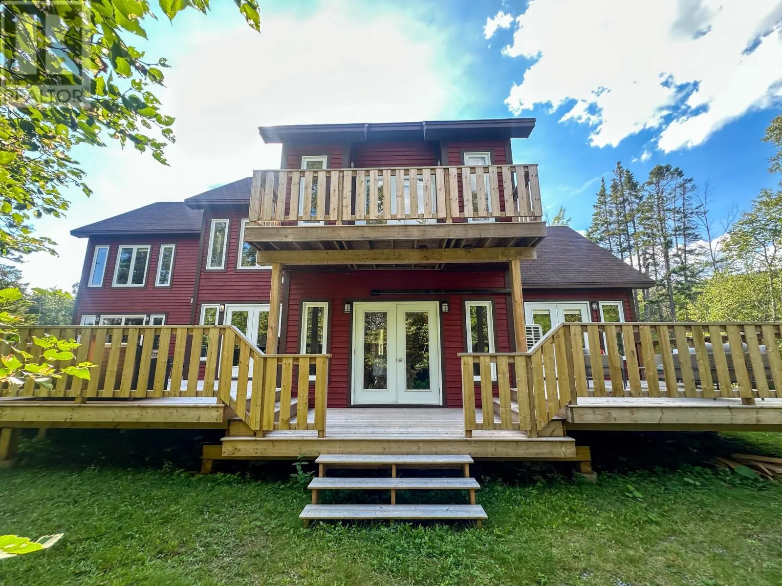 6 Poplar Place