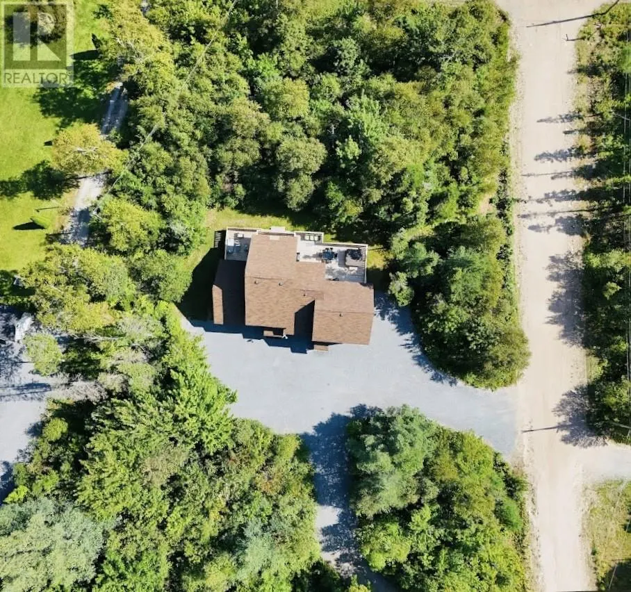 6 Poplar Place